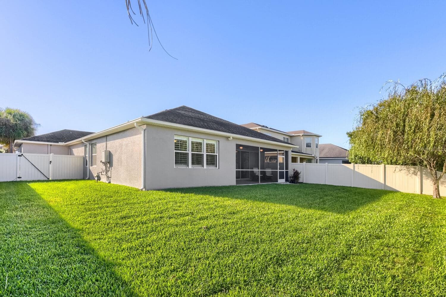 Single Family Residence at 17735 BRIGHT WHEAT DR, LITHIA, photo 25 of 27