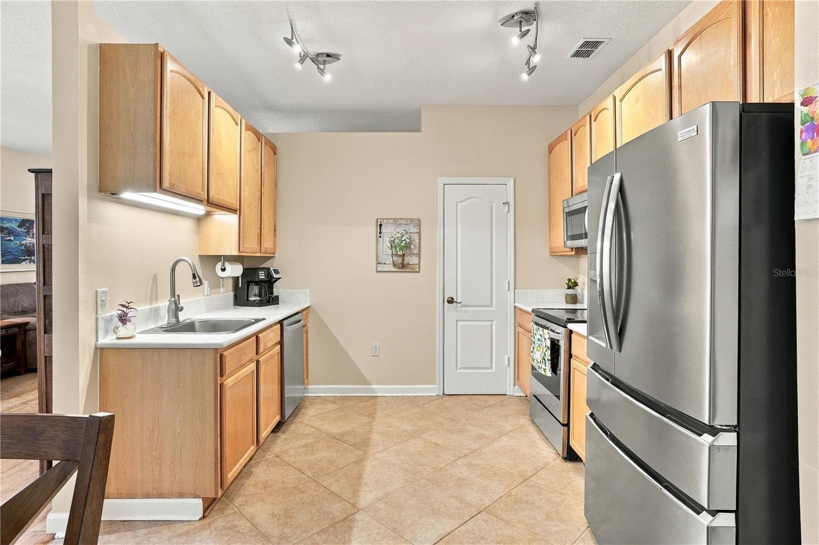 Single Family Residence at 14151 CHICORA CROSSING BLVD, ORLANDO, photo 10 of 60