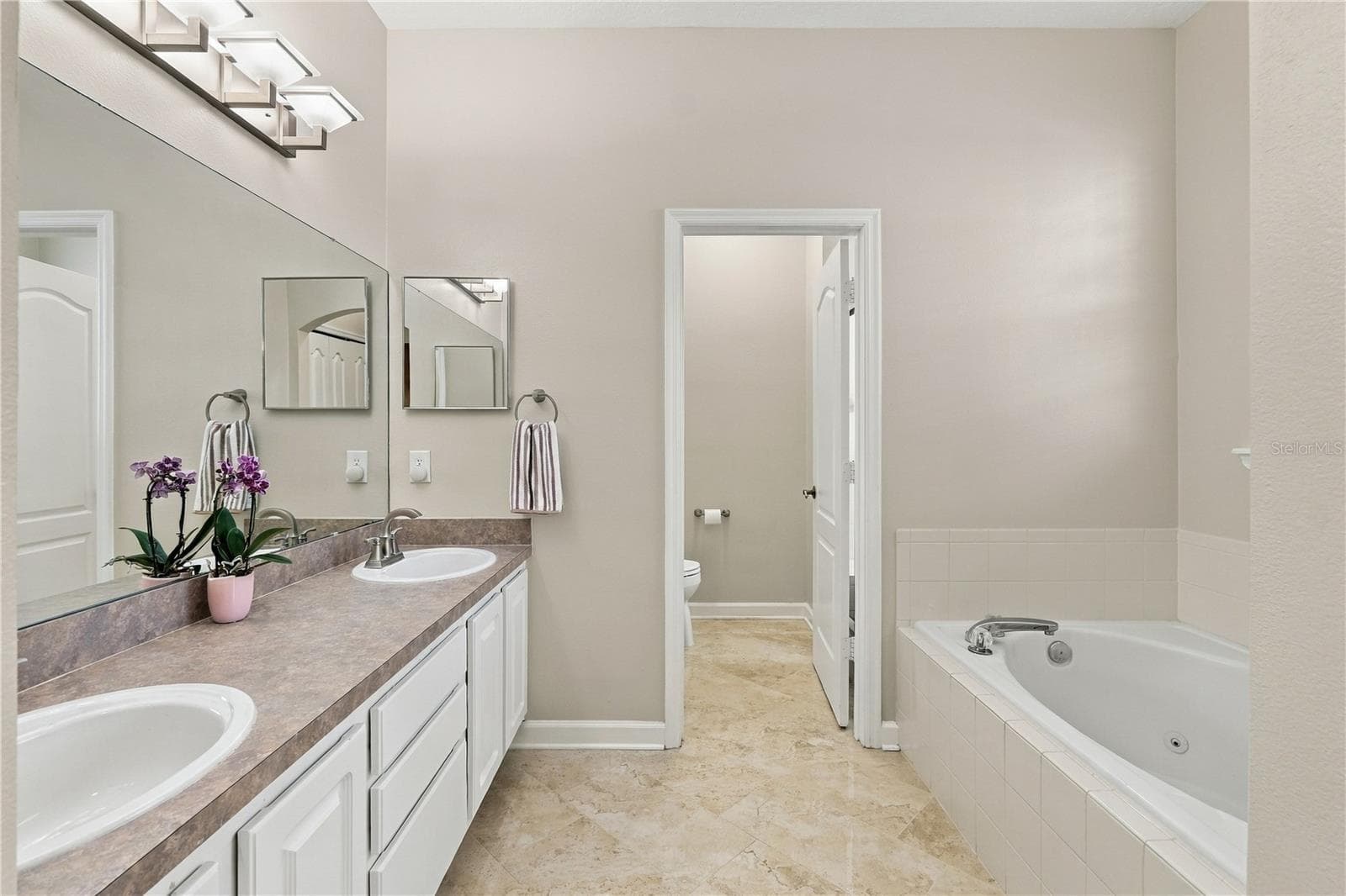 Single Family Residence at 14151 CHICORA CROSSING BLVD, ORLANDO, photo 18 of 60