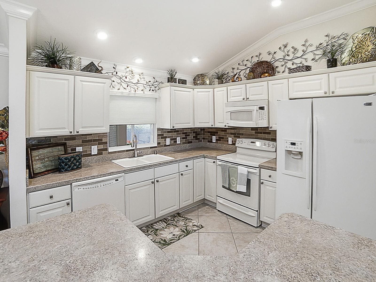Single Family Residence at 2733 MIDLAND TER, THE VILLAGES, photo 4 of 30