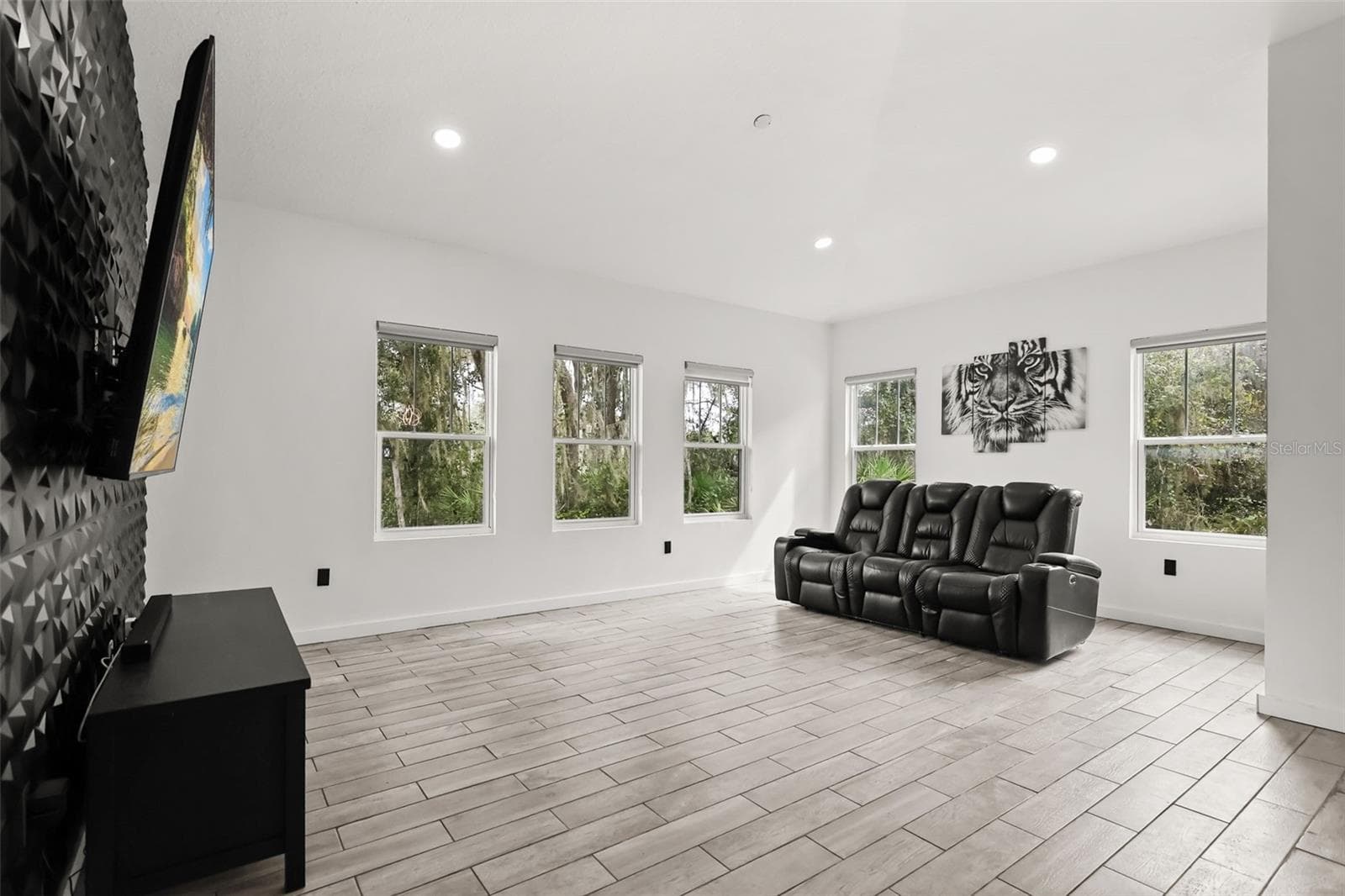 Single Family Residence at 1333 TALLAHASSEE CT, POINCIANA, photo 3 of 27
