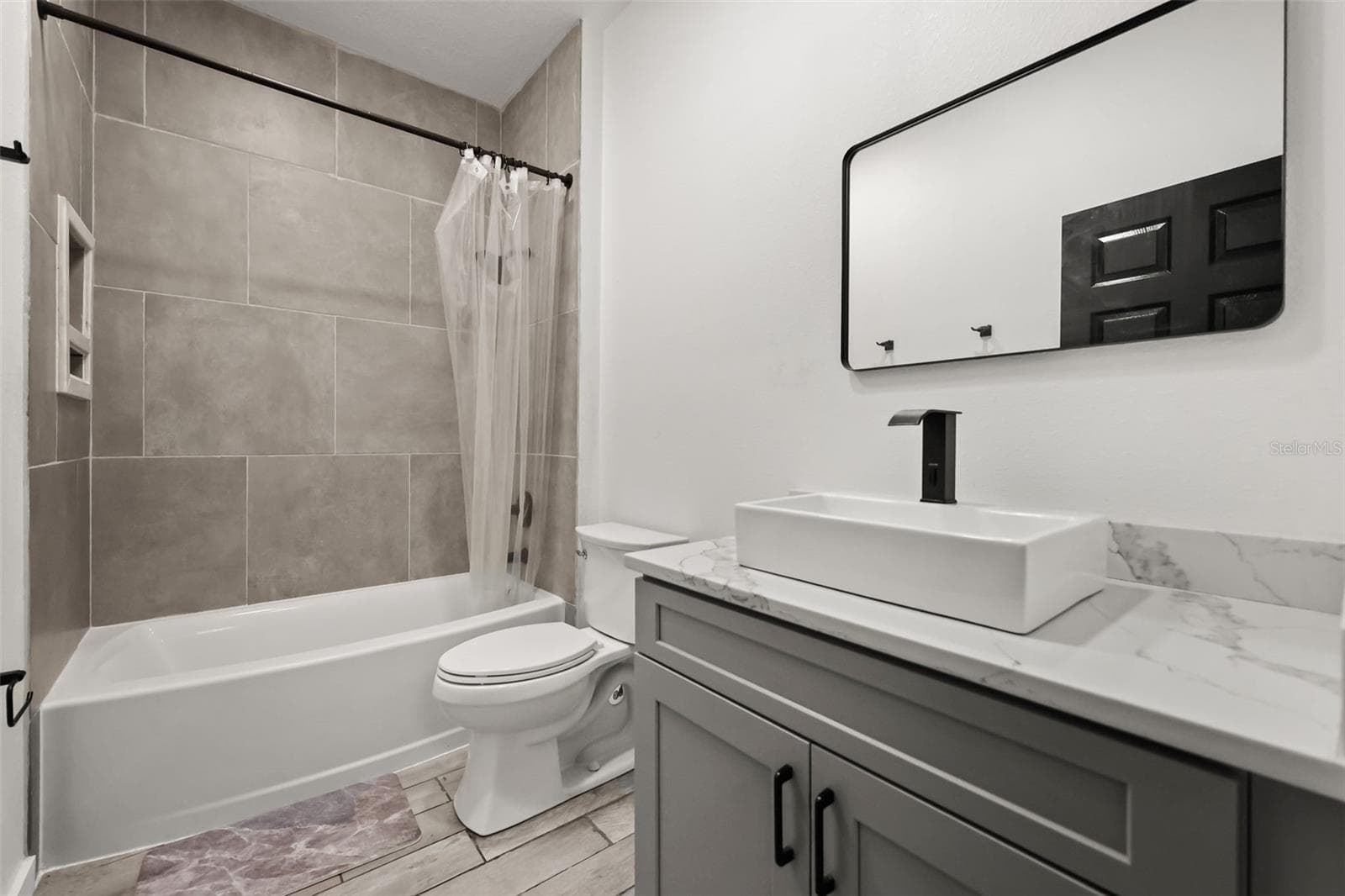 Single Family Residence at 1333 TALLAHASSEE CT, POINCIANA, photo 17 of 27