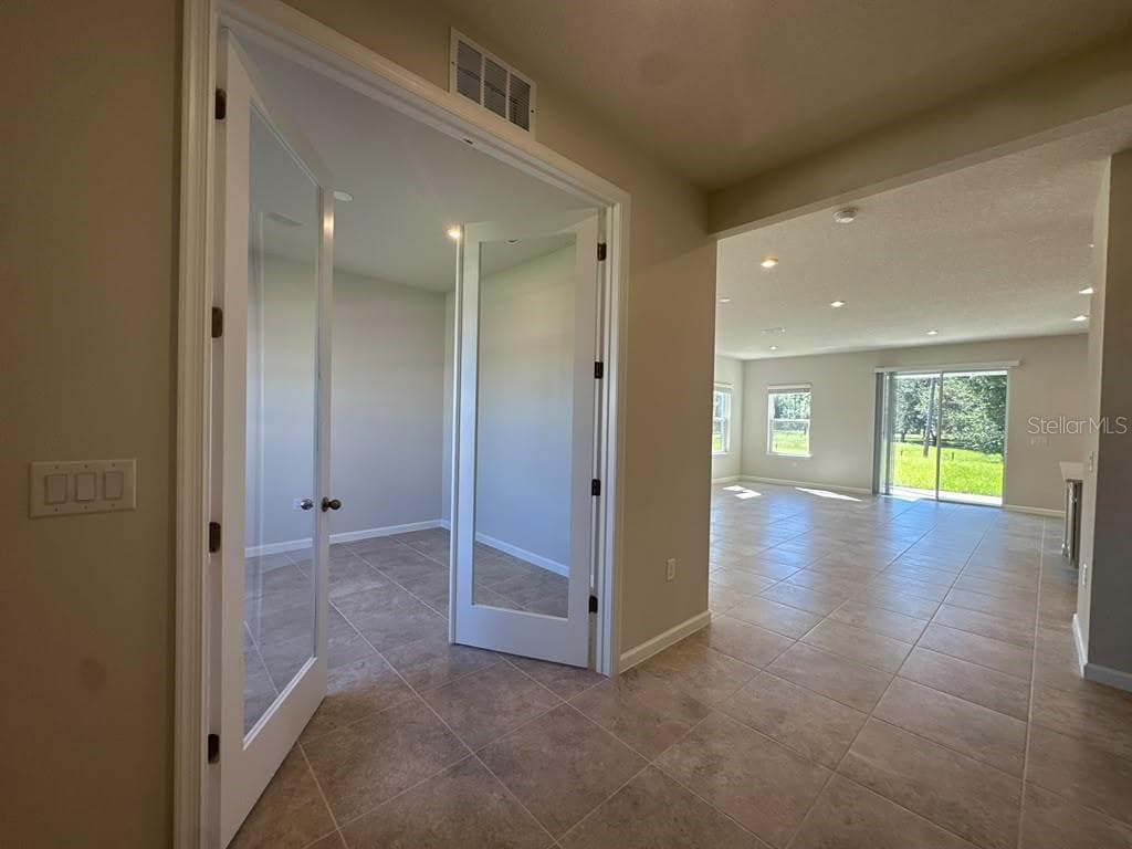 Townhouse at 647 HIGHFALLS AVE, DEBARY, photo 8 of 22
