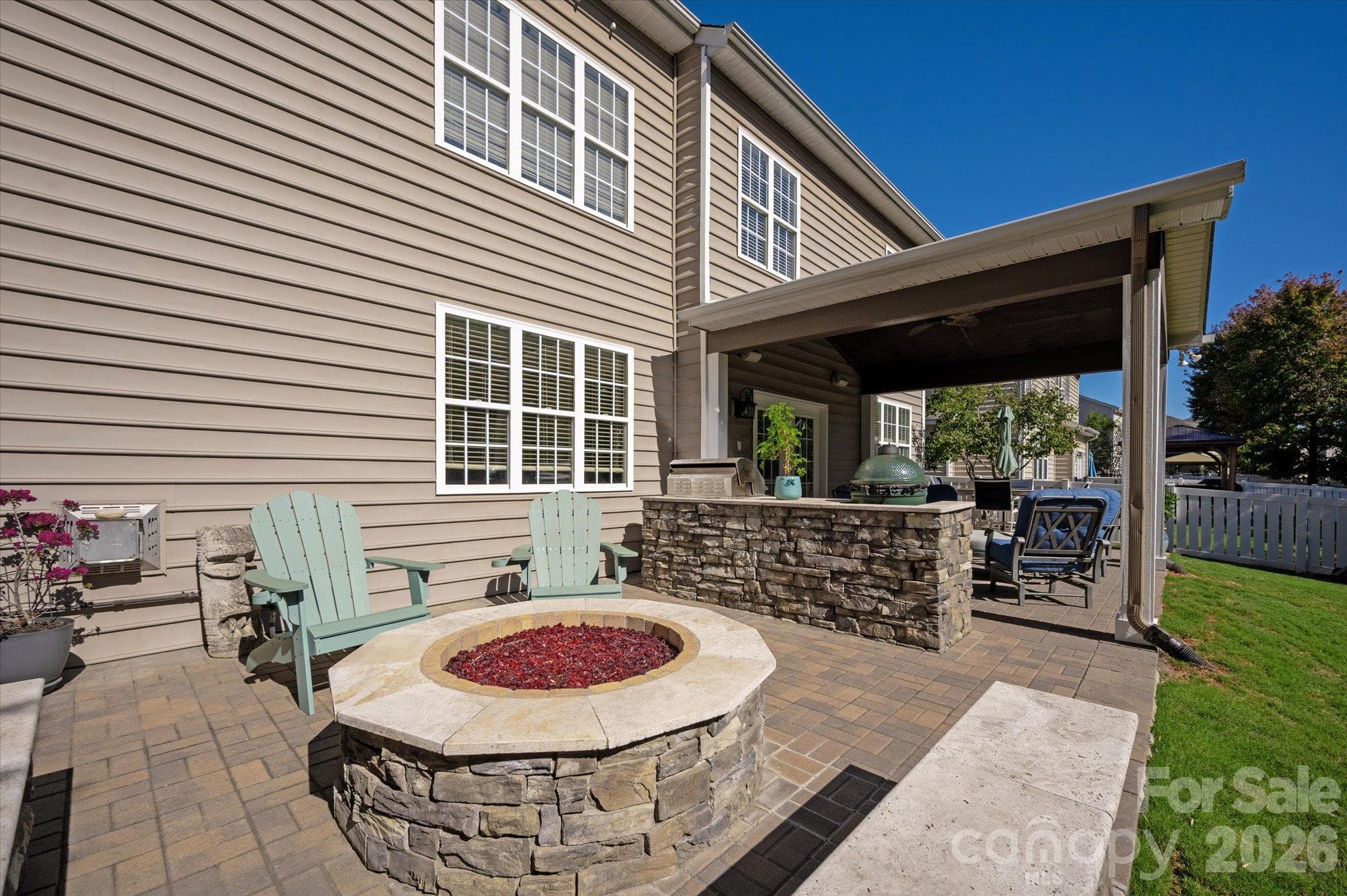 Single Family Residence at 6107 Cactus Valley Road, Charlotte, photo 6 of 12