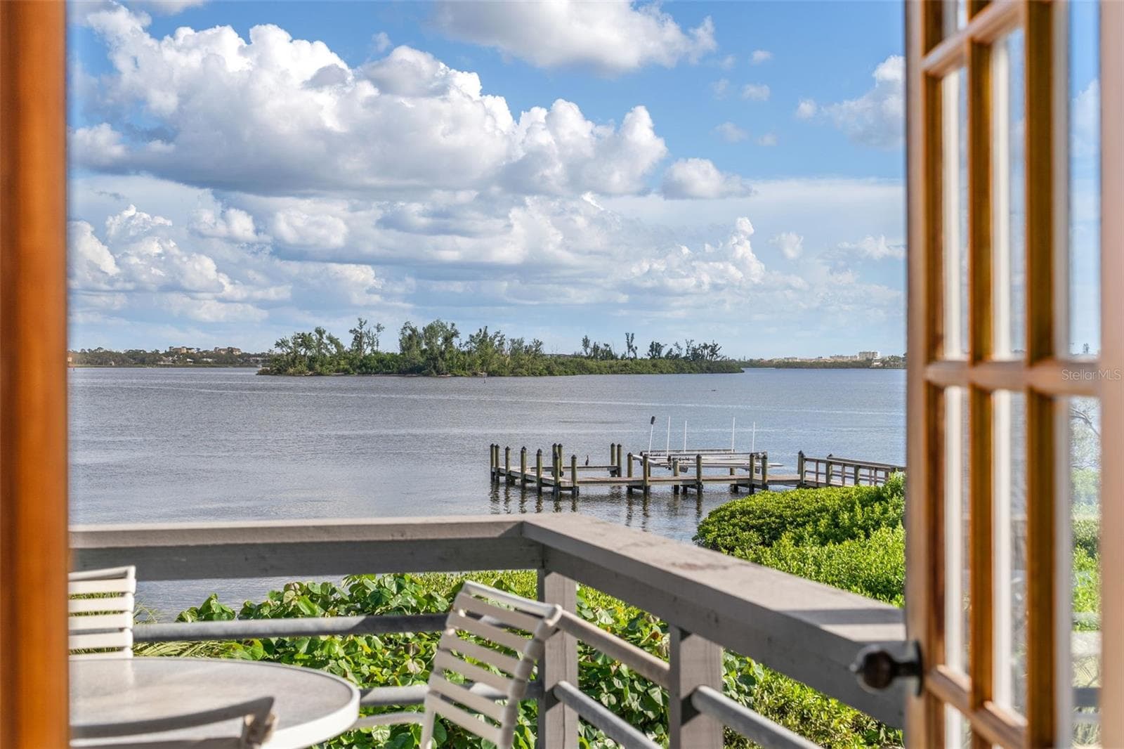 Single Family Residence at 4196 ROBERTS POINT CIR, SARASOTA, photo 47 of 79