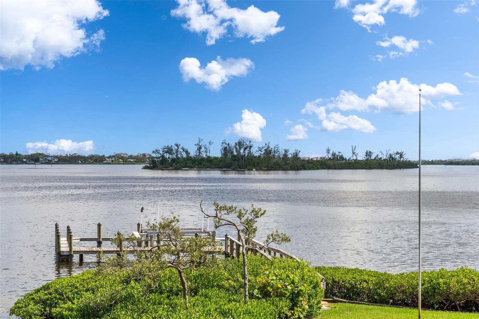 Single Family Residence at 4196 ROBERTS POINT CIR, SARASOTA, photo 53 of 79