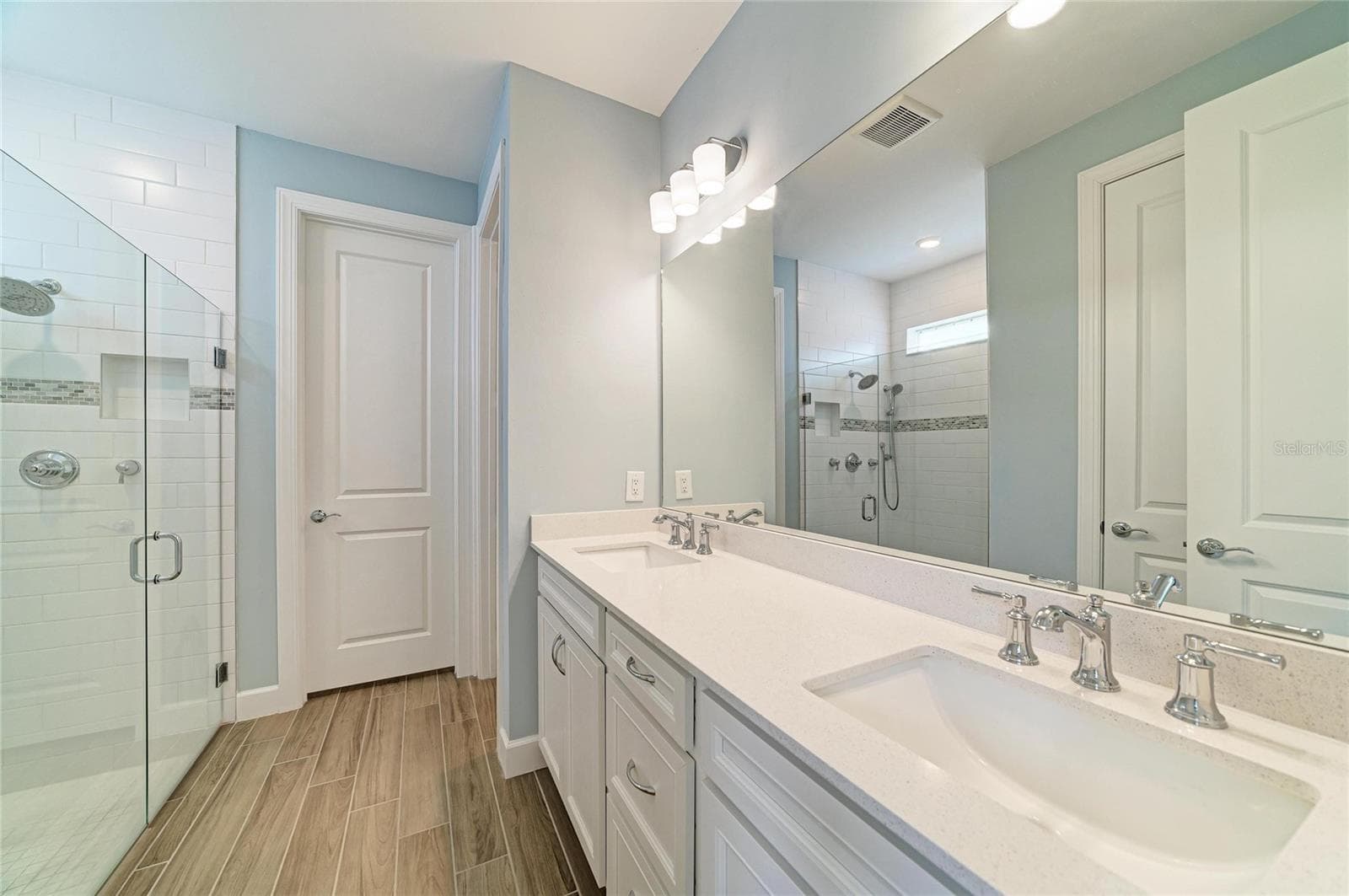 Single Family Residence at 16341 HIDDEN OAK LOOP, LAKEWOOD RANCH, photo 31 of 72