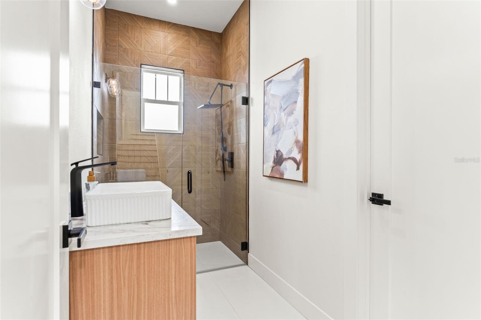 downstairs bathroom - 10144 HODSON PL, SEMINOLE
