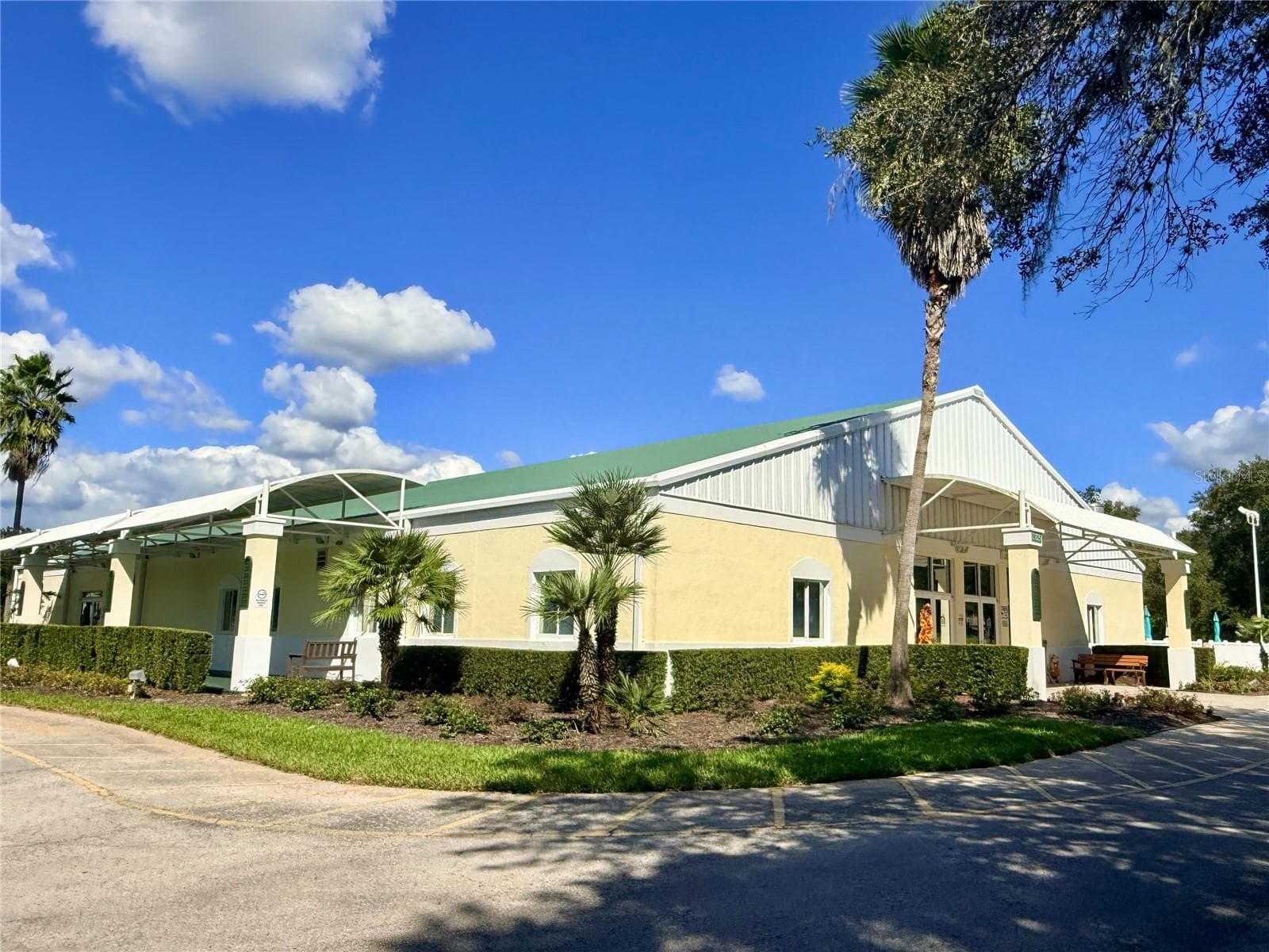 GrandHall - 911 GRAND VISTA TRL, LEESBURG