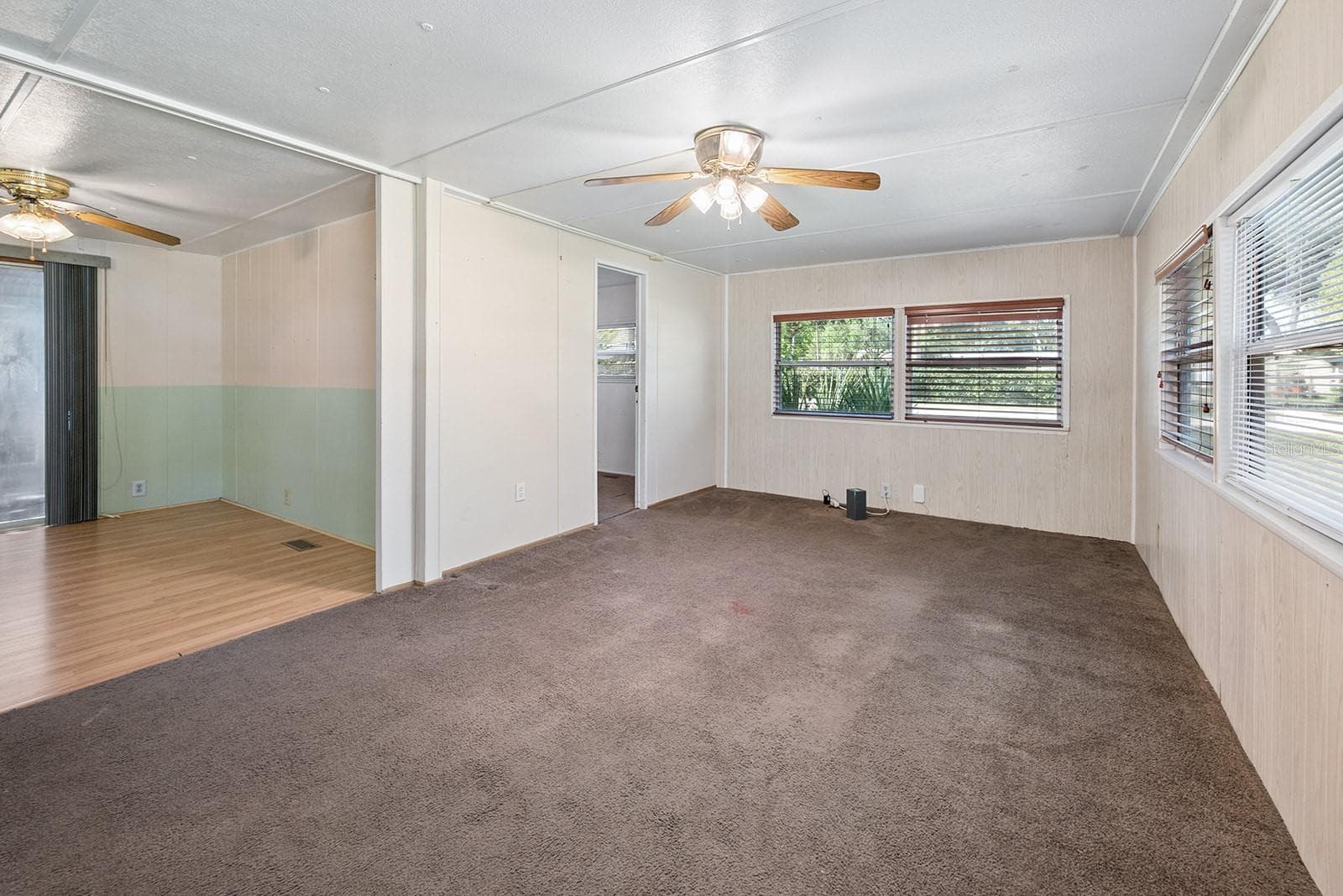 Mobile Home at 1690 NE 134TH ST, TRENTON, photo 9 of 41