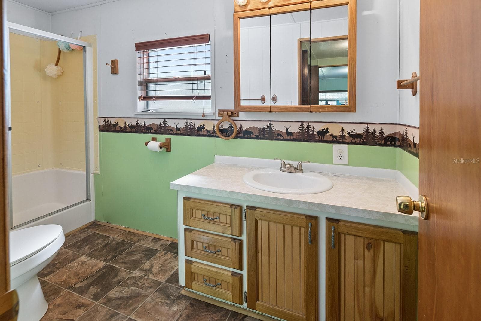 Mobile Home at 1690 NE 134TH ST, TRENTON, photo 20 of 41