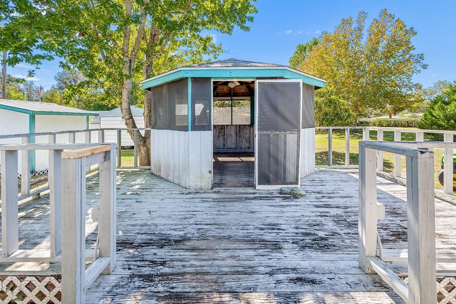 Mobile Home at 1690 NE 134TH ST, TRENTON, photo 32 of 41
