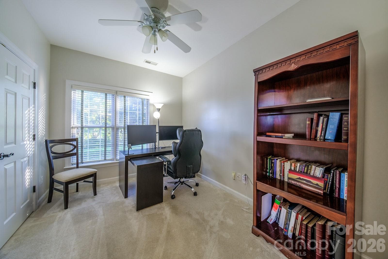 Condominium at 8562 Highland Glen Drive, Charlotte, photo 21 of 24