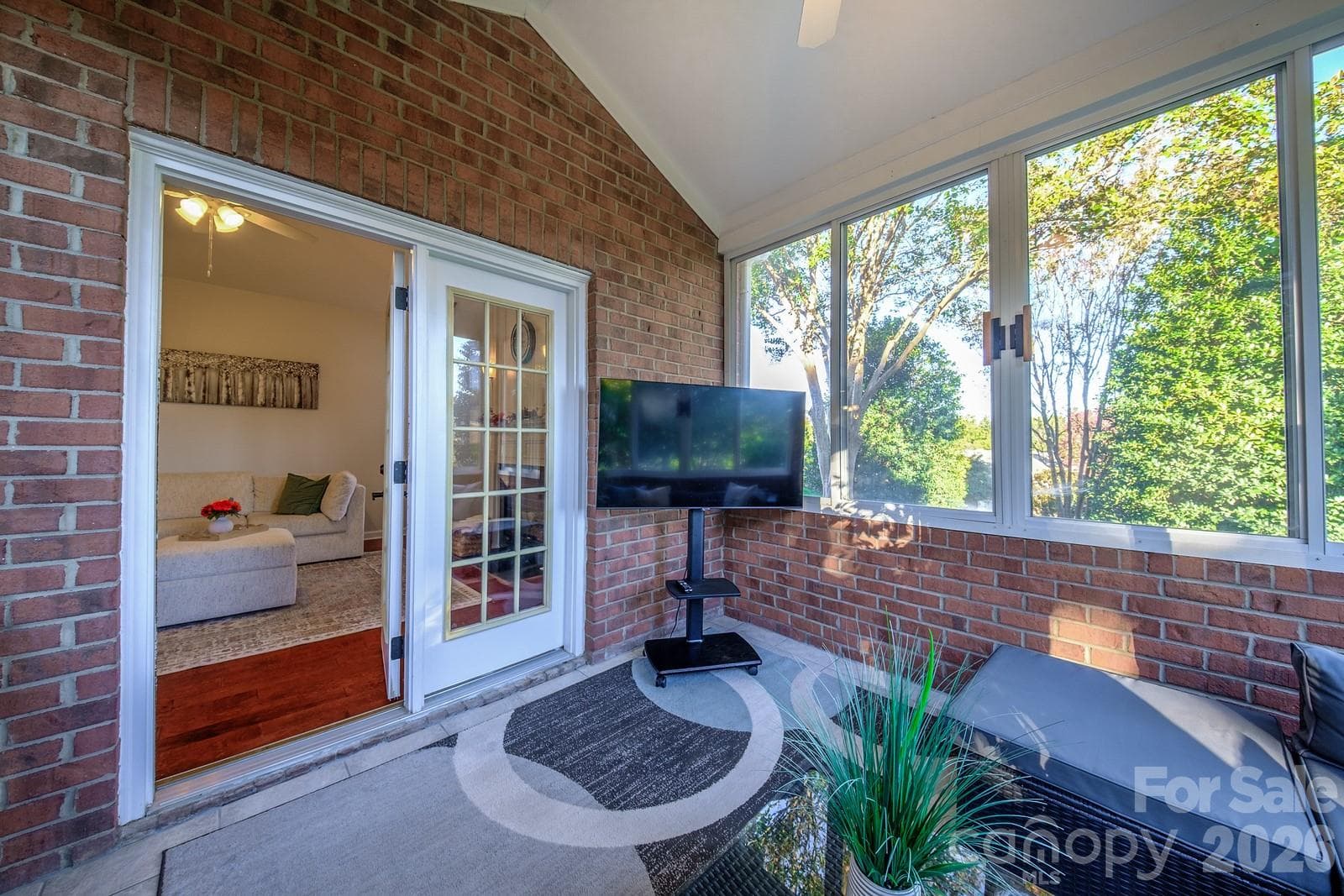 Condominium at 8562 Highland Glen Drive, Charlotte, photo 23 of 24