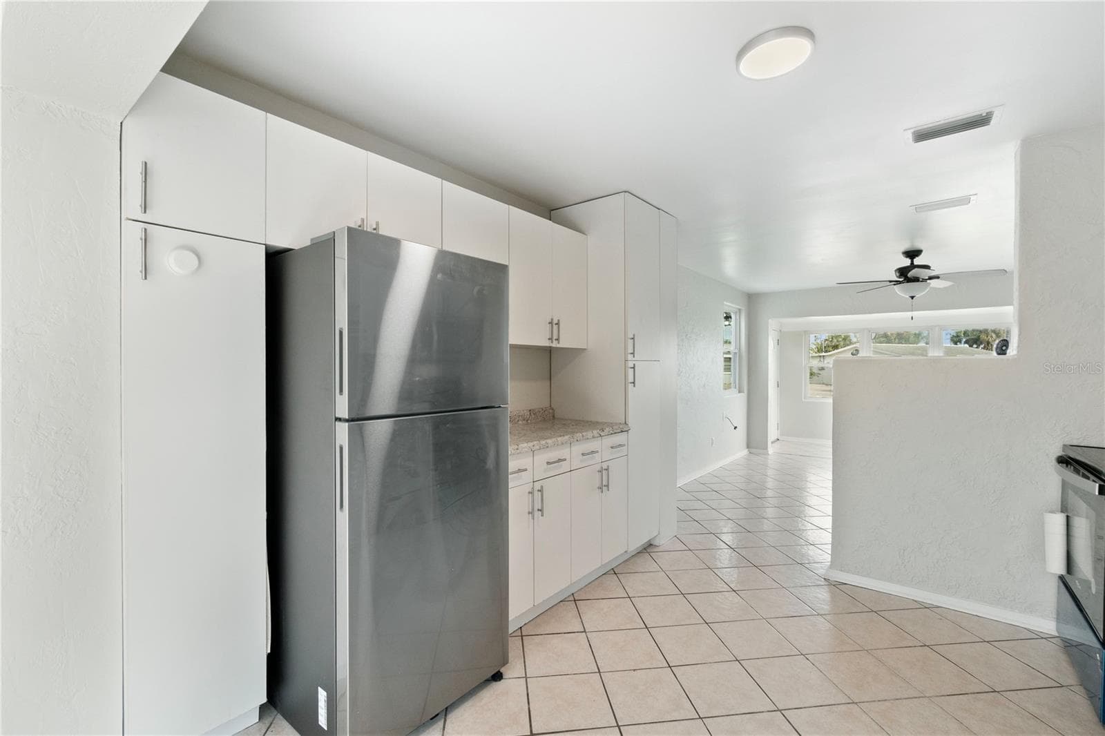 Single Family Residence at 16 HIBISCUS DR, ORMOND BEACH, photo 9 of 28