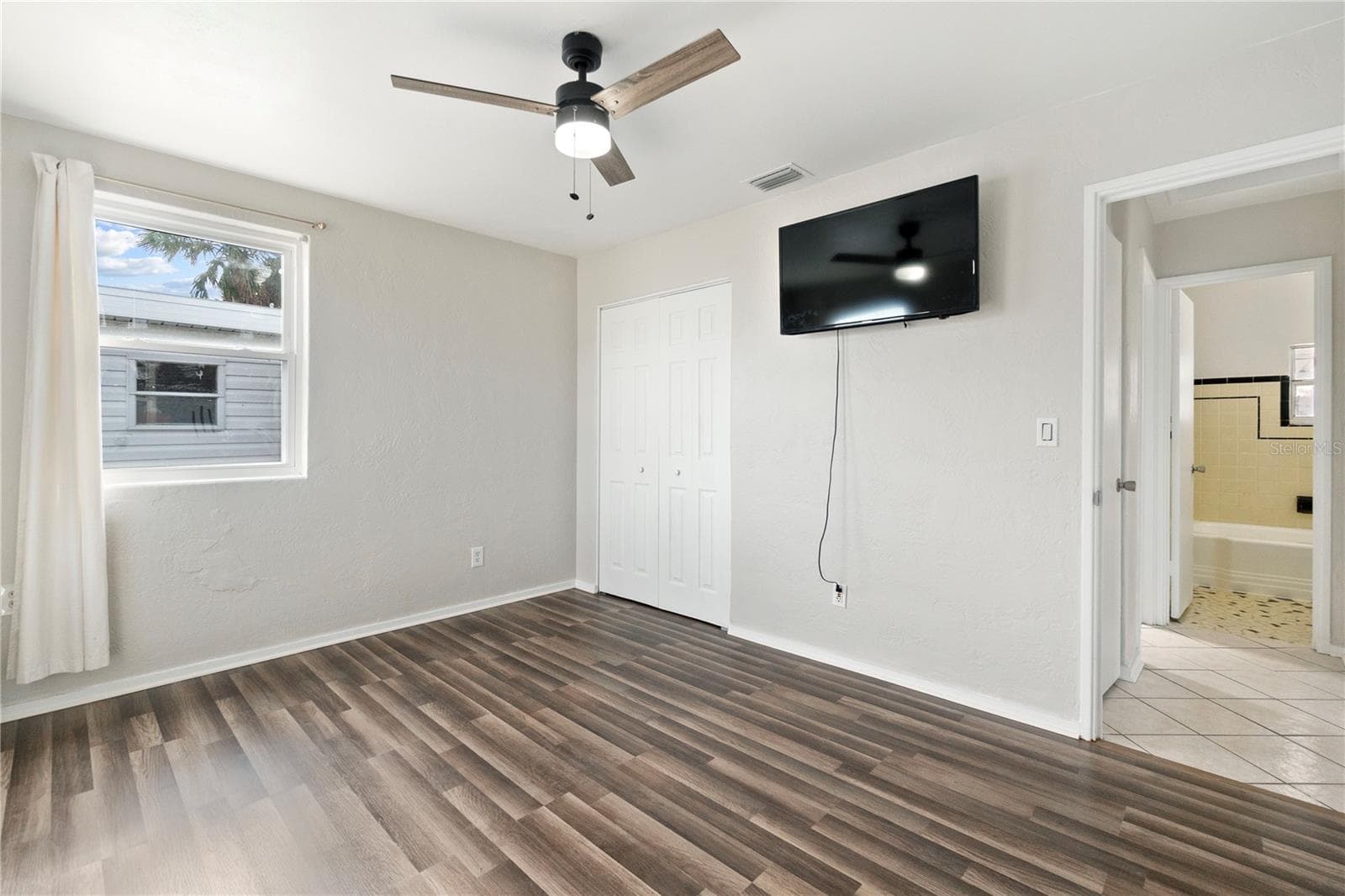Single Family Residence at 16 HIBISCUS DR, ORMOND BEACH, photo 16 of 28