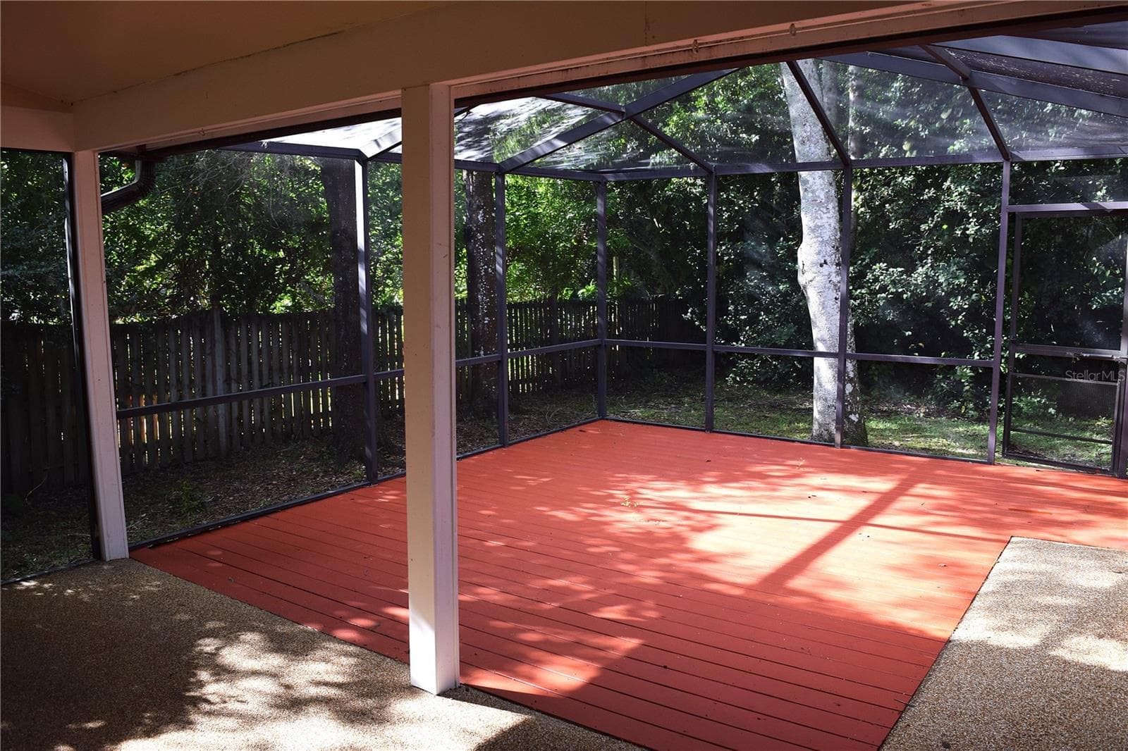 Single Family Residence at 450 CASCADE LN, PALM HARBOR, photo 4 of 24
