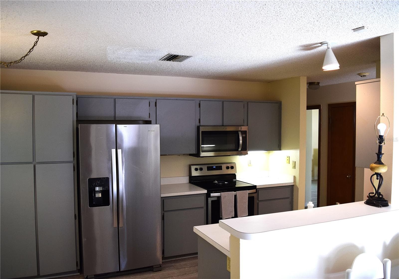 Single Family Residence at 450 CASCADE LN, PALM HARBOR, photo 8 of 24