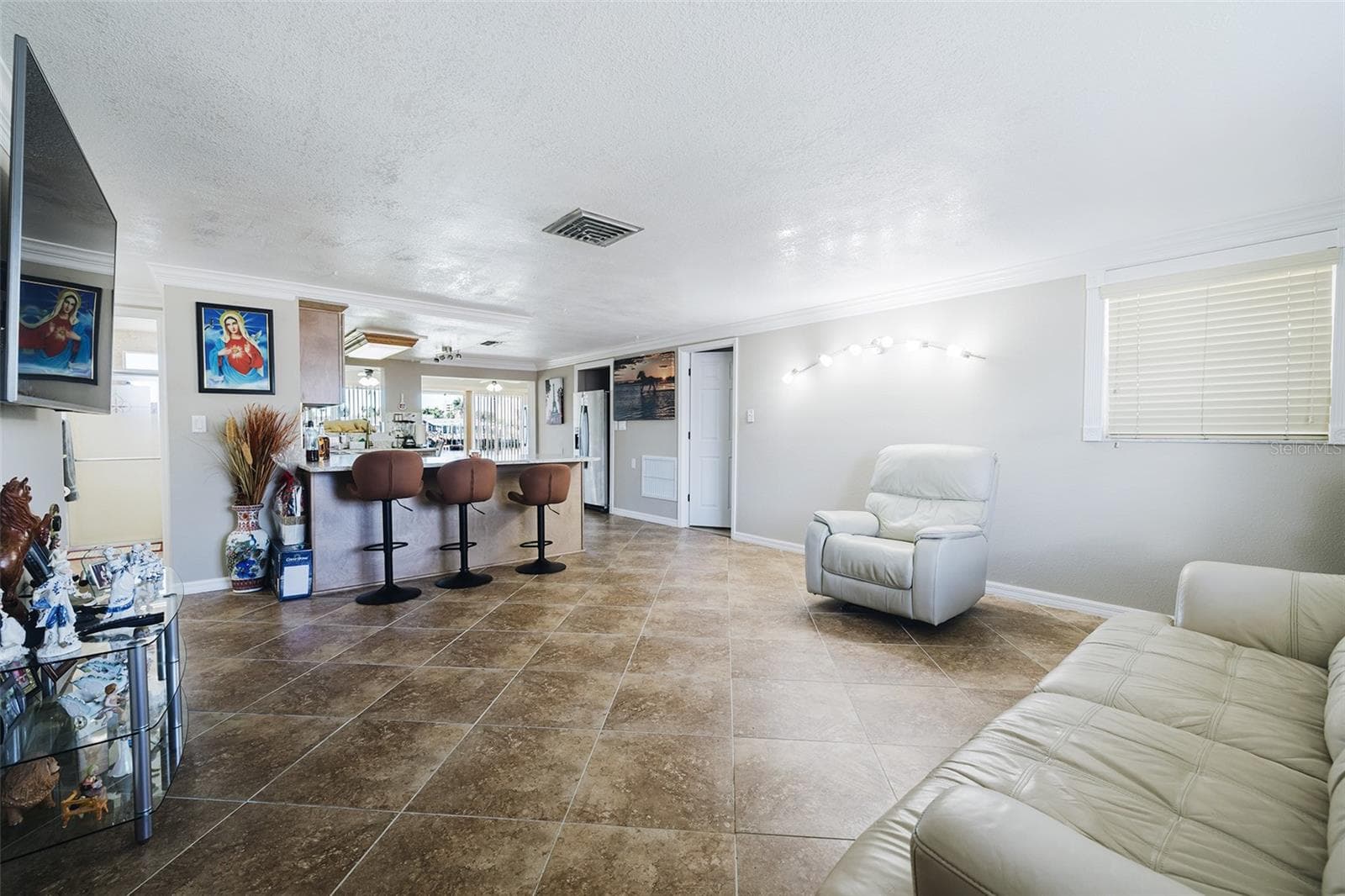 Single Family Residence at 13637 LAGOON DR, HUDSON, photo 7 of 25