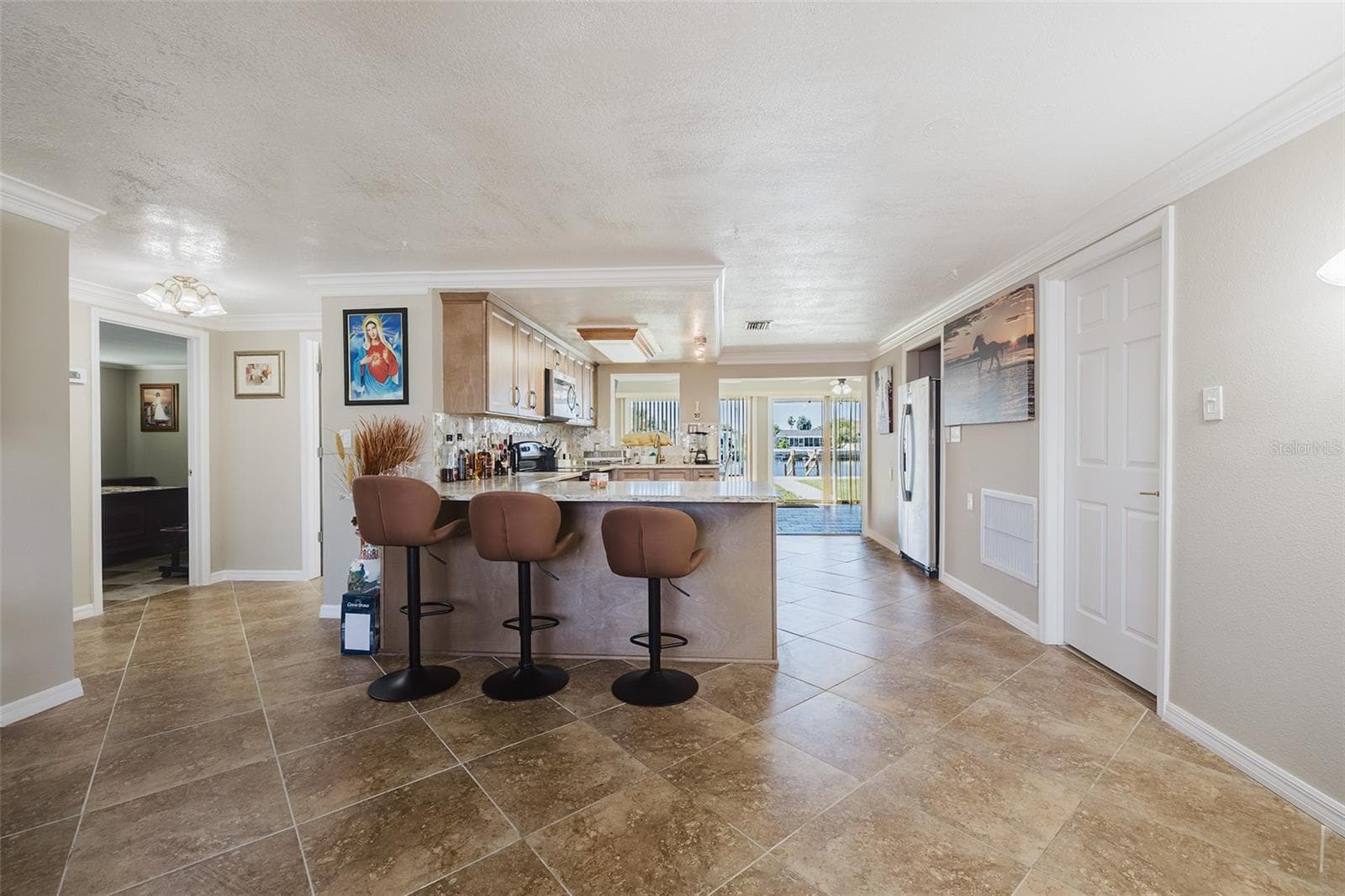 Single Family Residence at 13637 LAGOON DR, HUDSON, photo 10 of 25