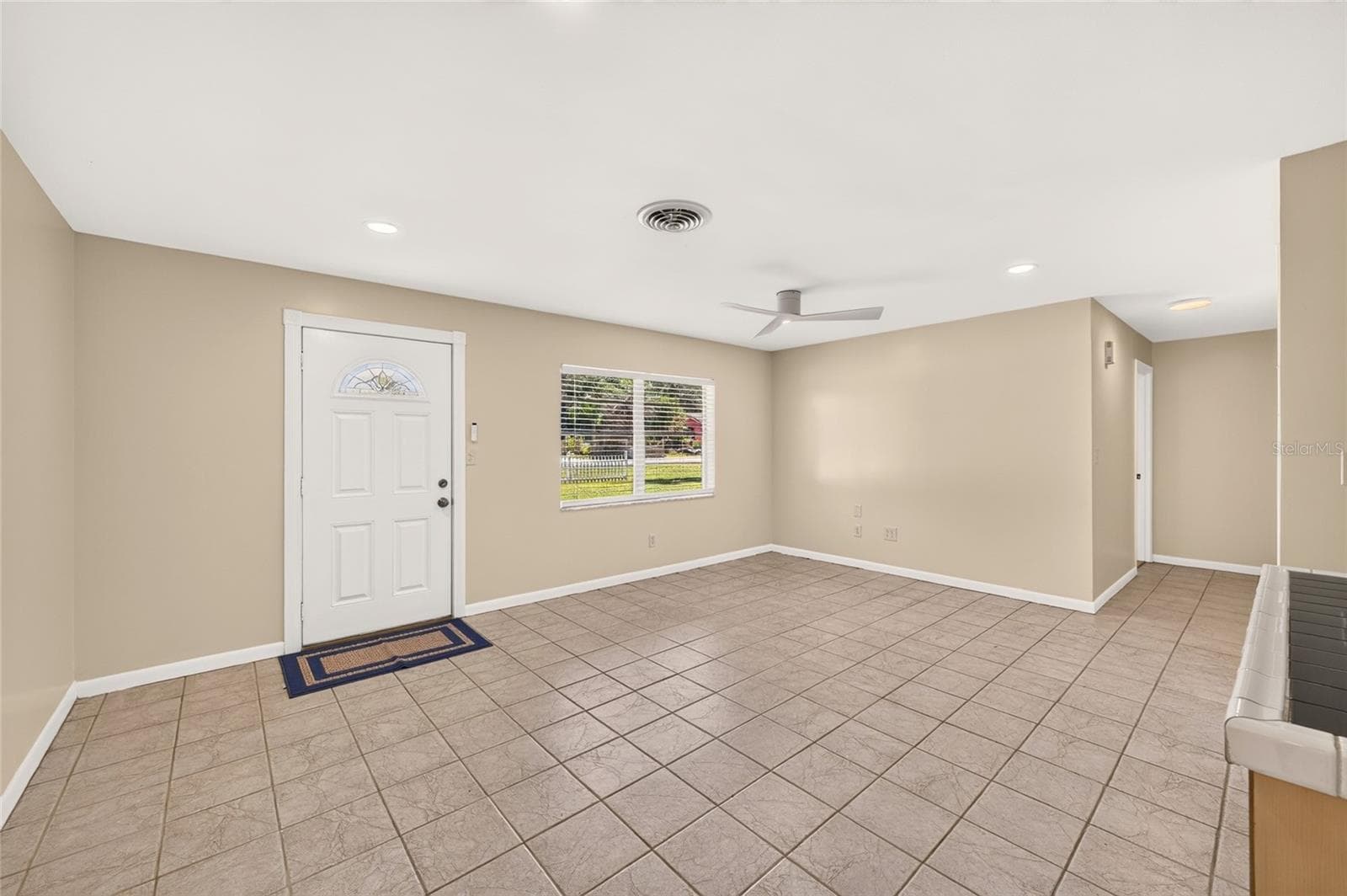 Single Family Residence at 15642 SE 91ST CT, SUMMERFIELD, photo 5 of 43