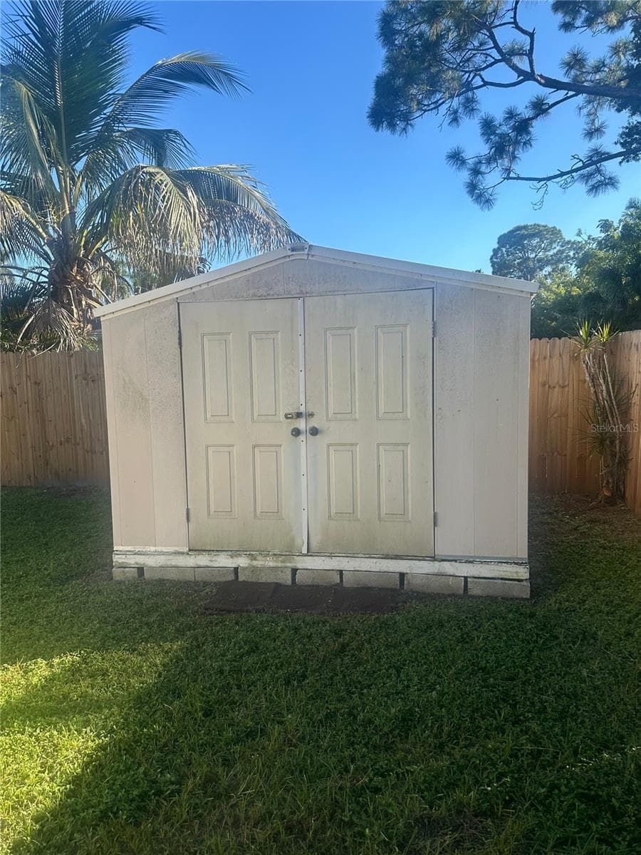 LARGE SHED ON SW CORNER - 204 W 36TH ST W, BRADENTON