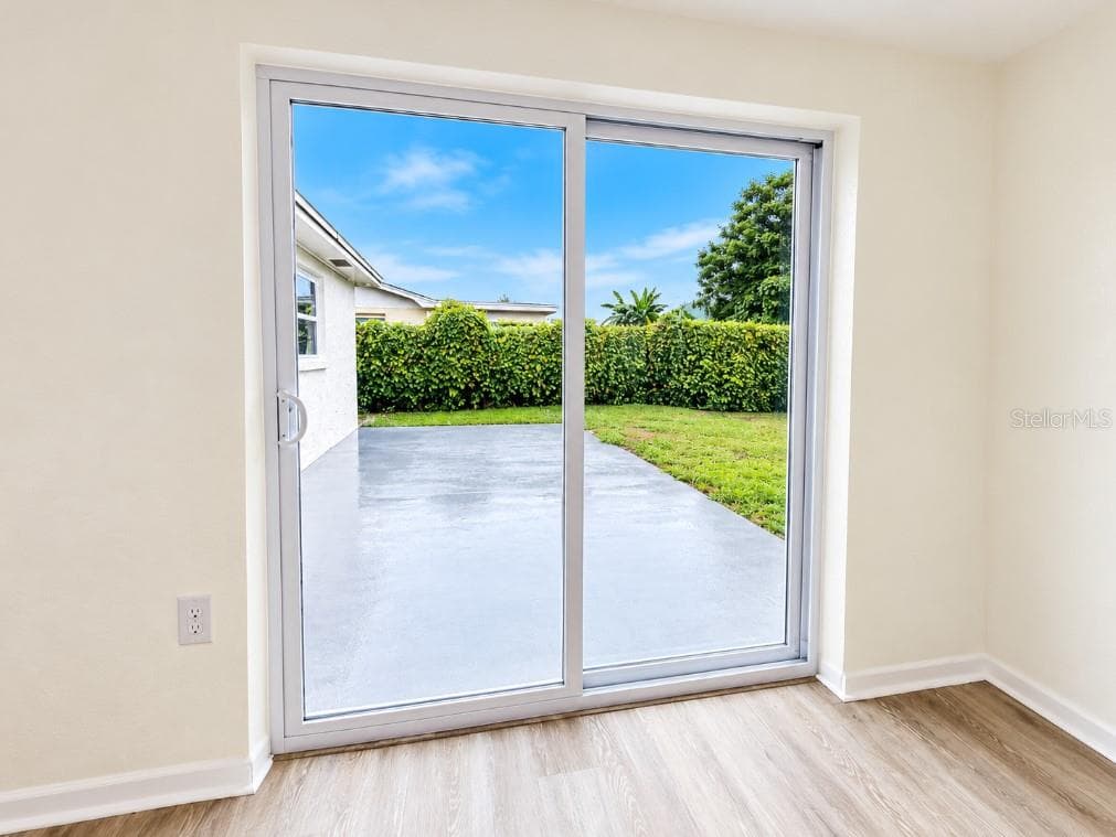 Single Family Residence at 10032 KINGSWOOD LN, PORT RICHEY, photo 7 of 18