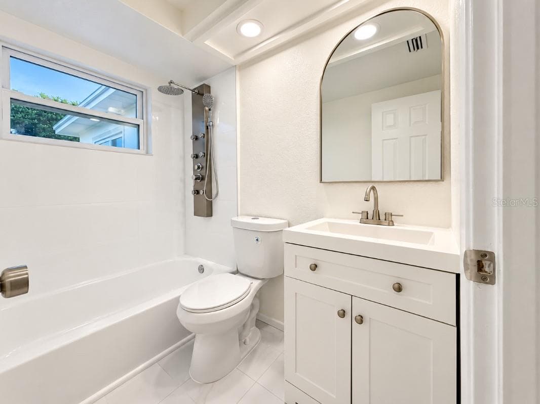 Single Family Residence at 10032 KINGSWOOD LN, PORT RICHEY, photo 11 of 18