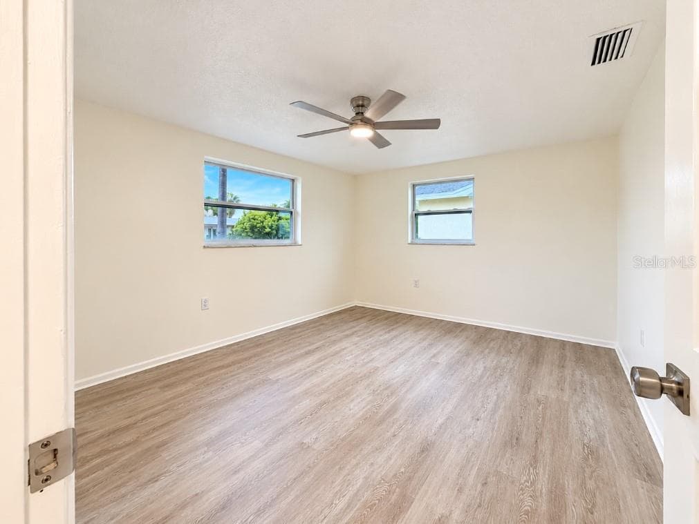 Single Family Residence at 10032 KINGSWOOD LN, PORT RICHEY, photo 14 of 18