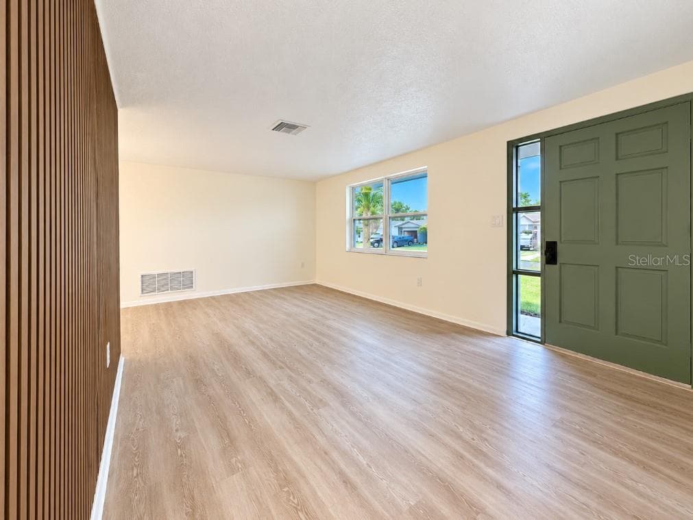 Single Family Residence at 10032 KINGSWOOD LN, PORT RICHEY, photo 16 of 18