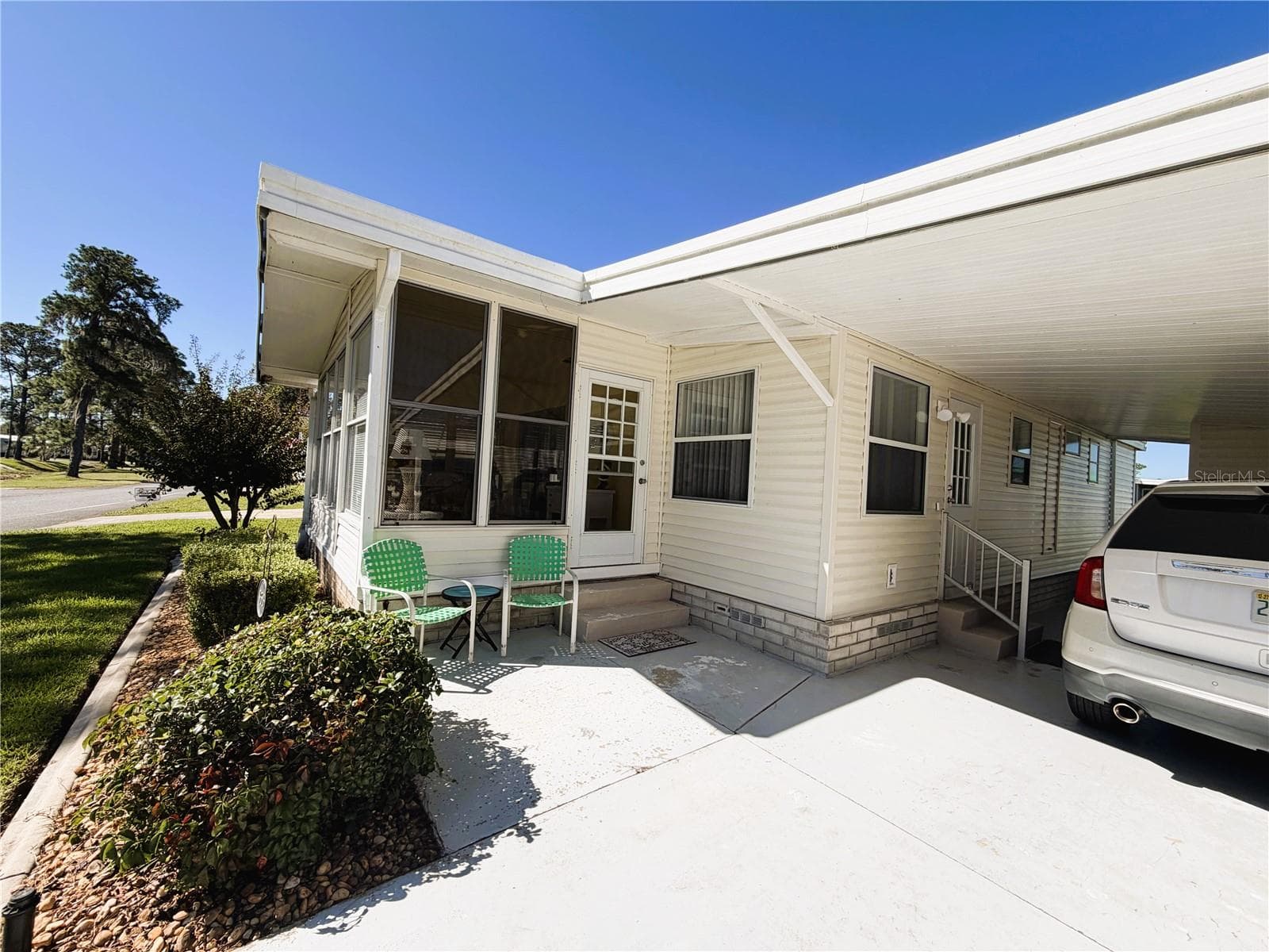 Mobile Home at 353 HAWTHORNE BLVD, LEESBURG, photo 4 of 37