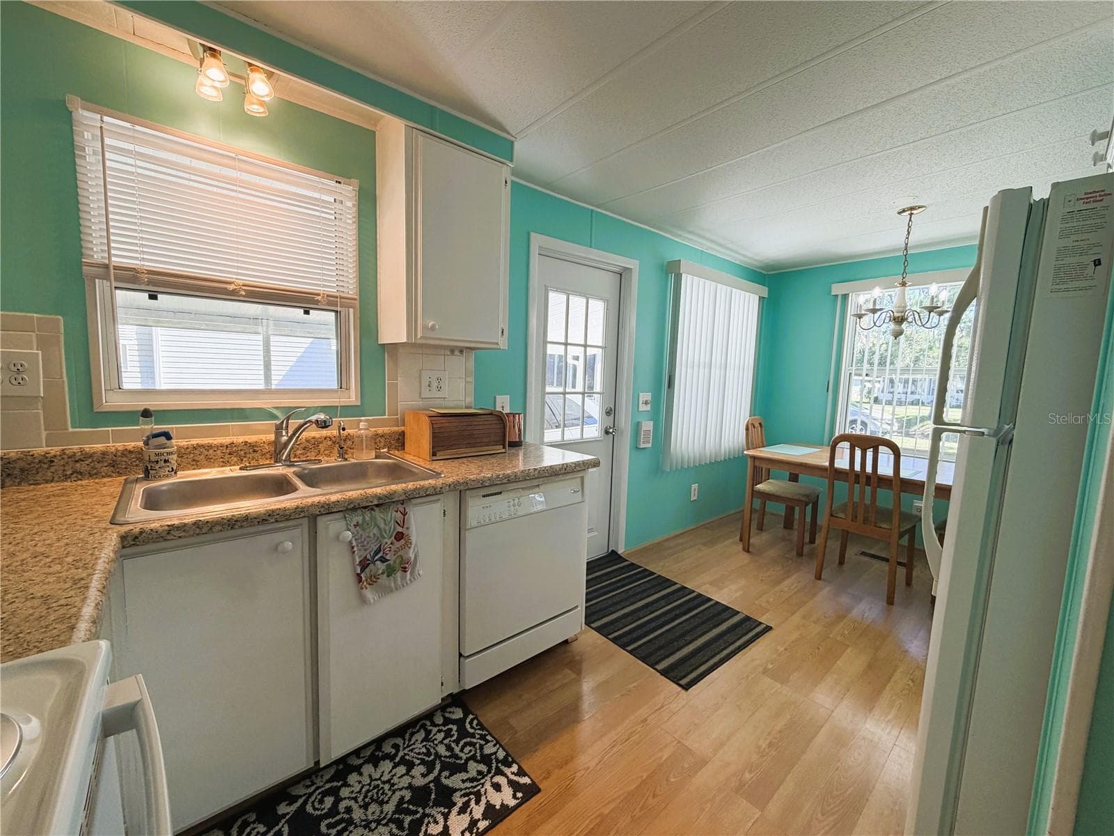 Mobile Home at 353 HAWTHORNE BLVD, LEESBURG, photo 7 of 37