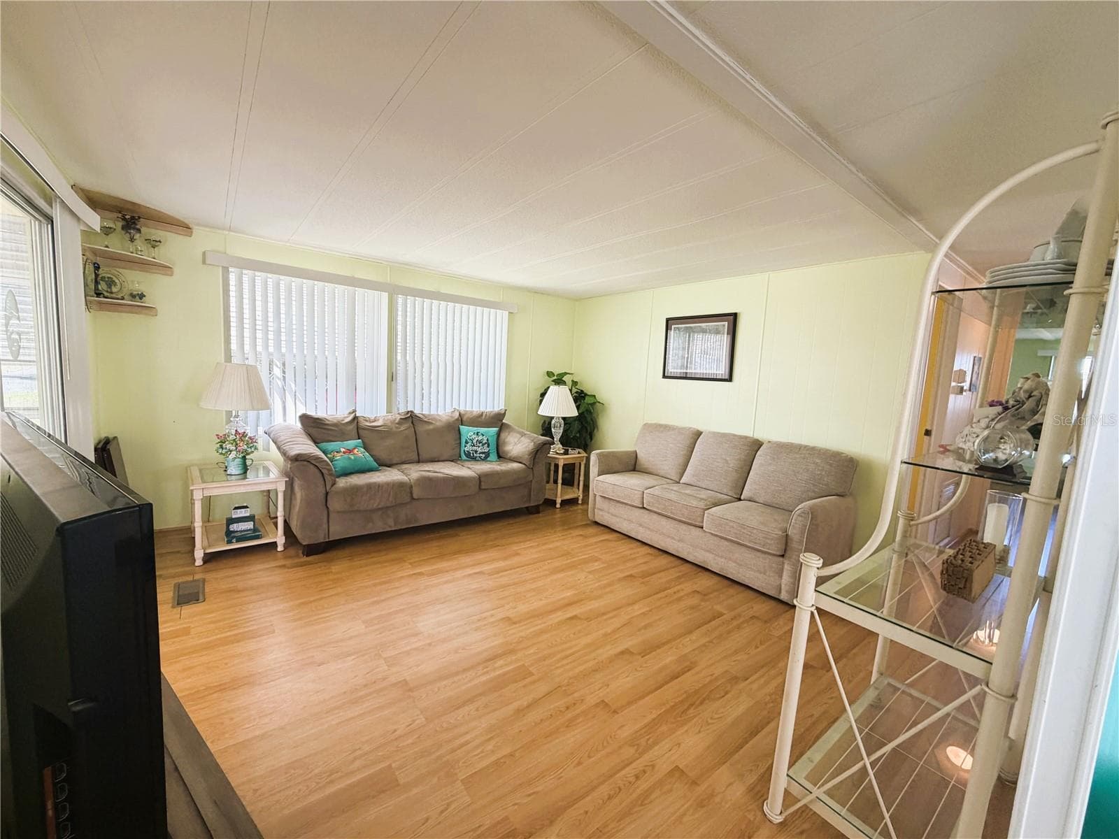 Mobile Home at 353 HAWTHORNE BLVD, LEESBURG, photo 10 of 37