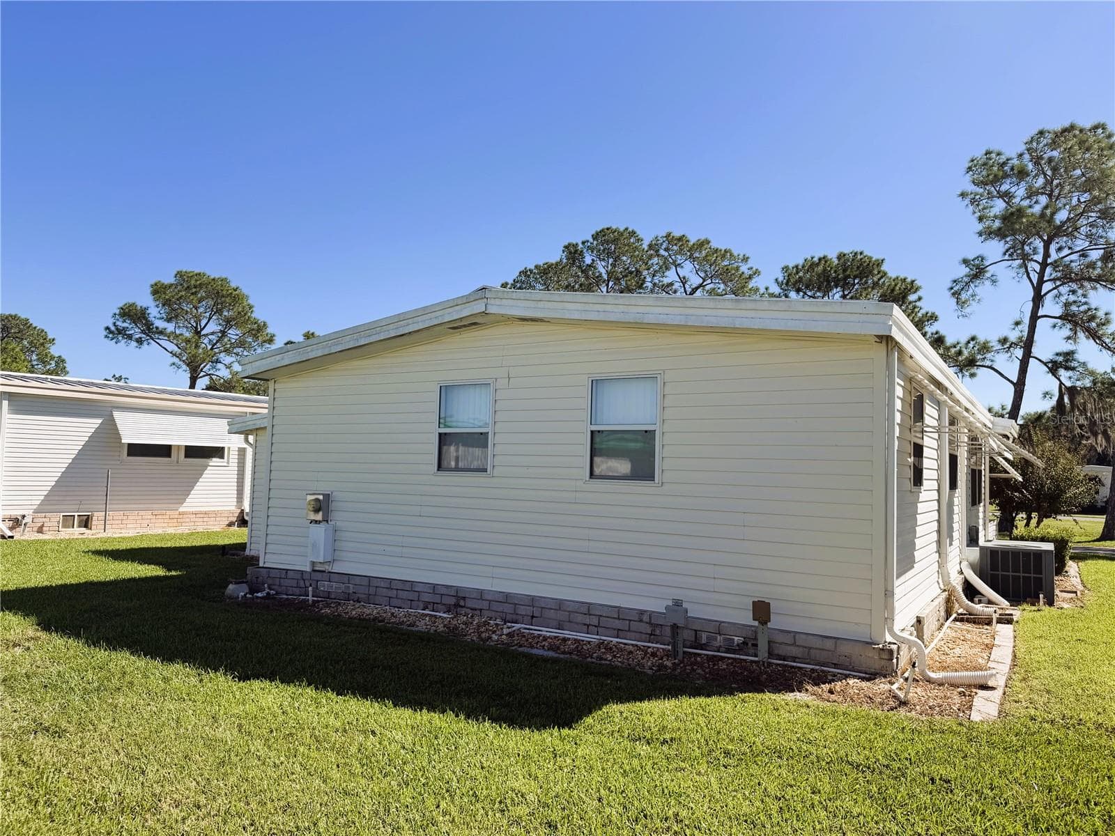 Mobile Home at 353 HAWTHORNE BLVD, LEESBURG, photo 37 of 37