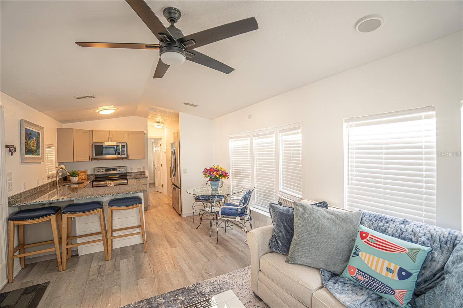 Manufactured Home at 6 BASIN ST, PALMETTO, photo 12 of 17