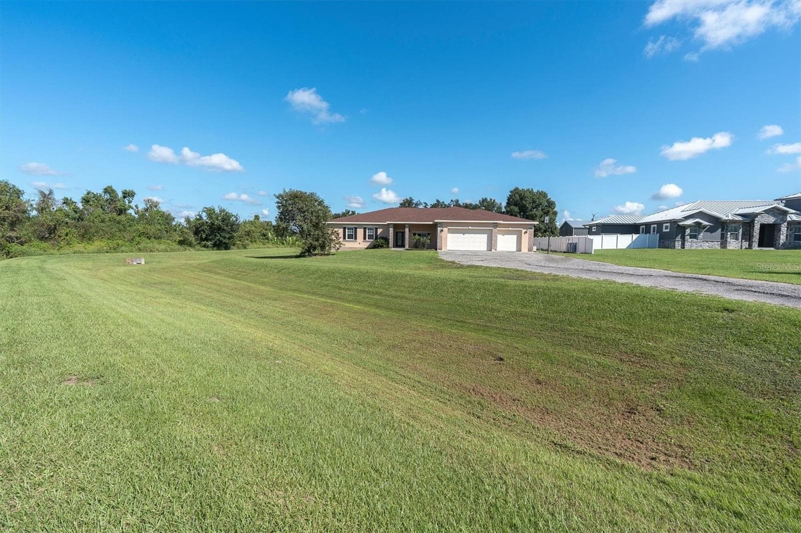 Single Family Residence at 5909 ARTESIAN RIDGE LN, DOVER, photo 36 of 37
