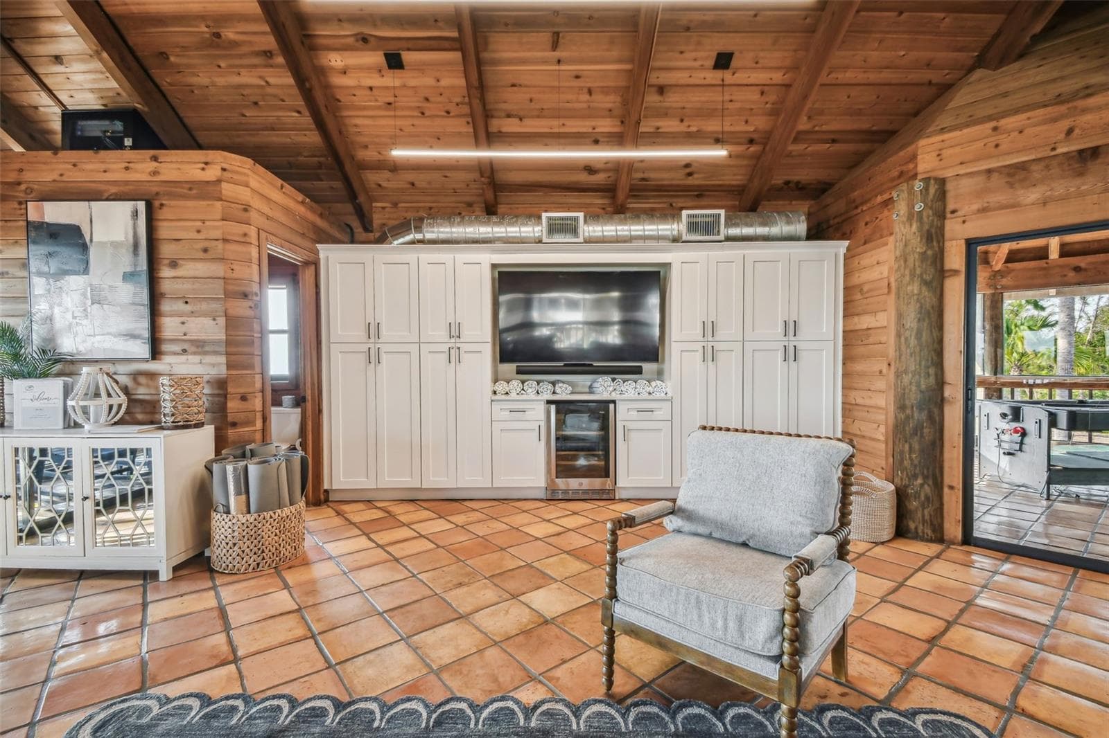 Single Family Residence at 7147 LA LENAIRE DR, LONGBOAT KEY, photo 12 of 98