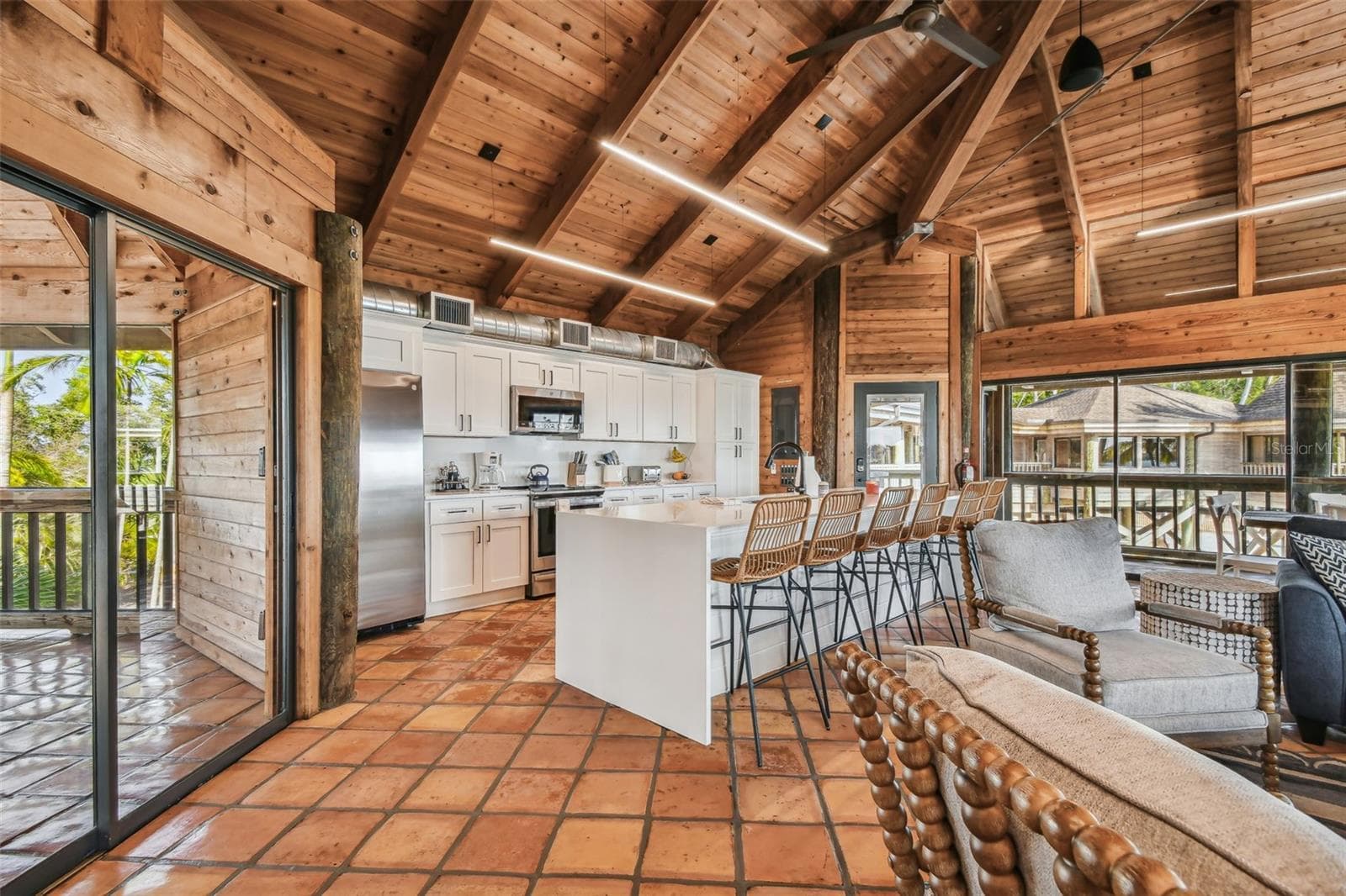 Single Family Residence at 7147 LA LENAIRE DR, LONGBOAT KEY, photo 13 of 98