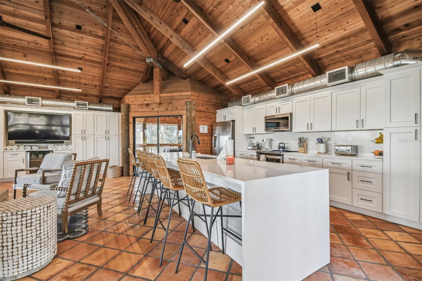 Single Family Residence at 7147 LA LENAIRE DR, LONGBOAT KEY, photo 16 of 98