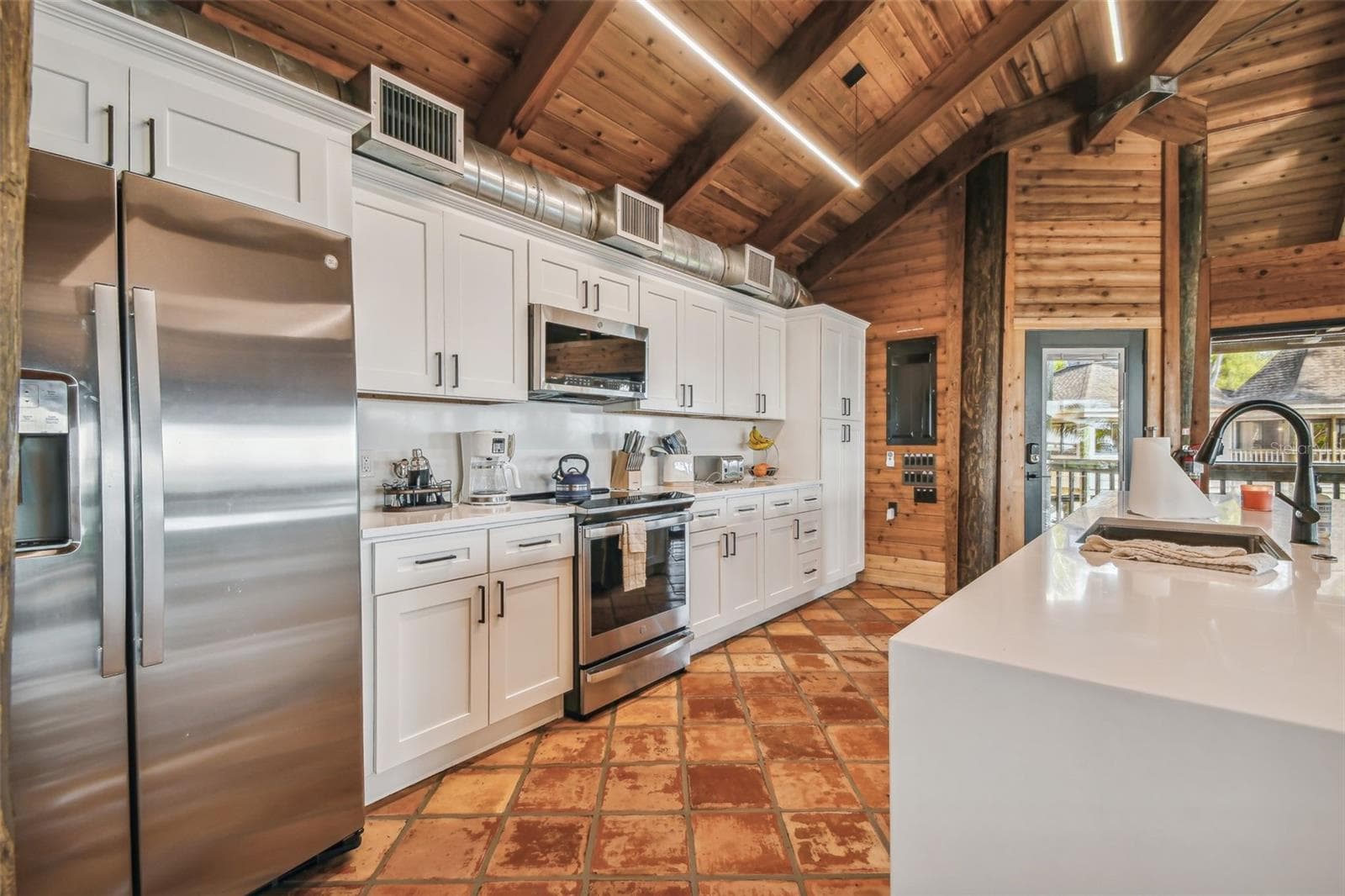 Single Family Residence at 7147 LA LENAIRE DR, LONGBOAT KEY, photo 22 of 98