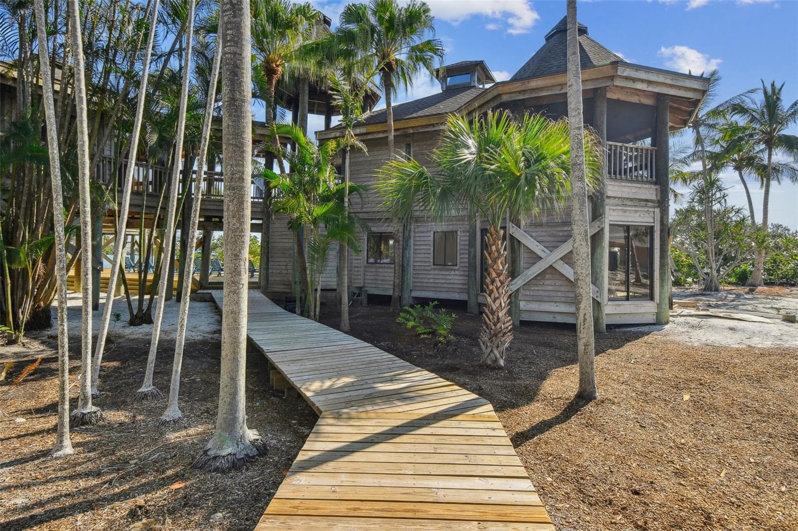 Single Family Residence at 7147 LA LENAIRE DR, LONGBOAT KEY, photo 96 of 98