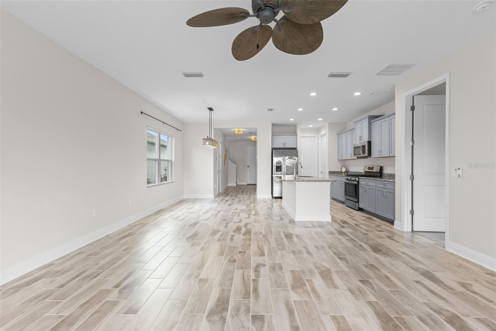 Single Family Residence at 9961 CROSS RIVER TRL, PARRISH, photo 6 of 63