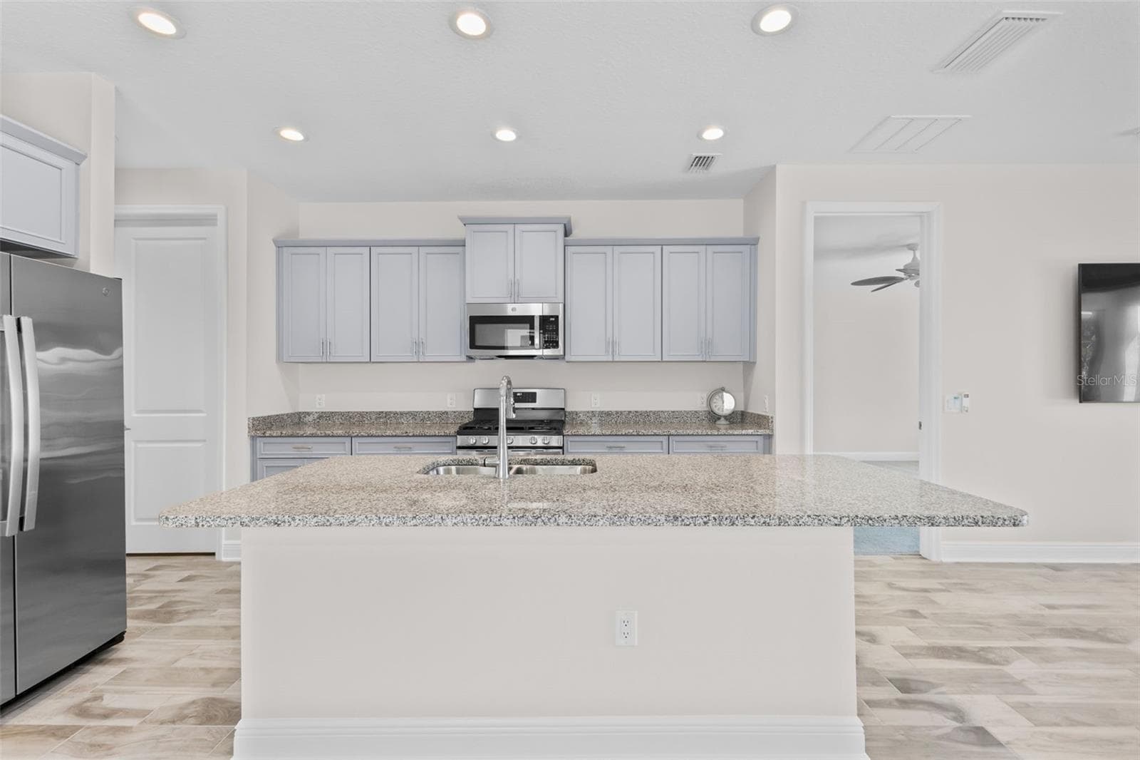 Single Family Residence at 9961 CROSS RIVER TRL, PARRISH, photo 10 of 63