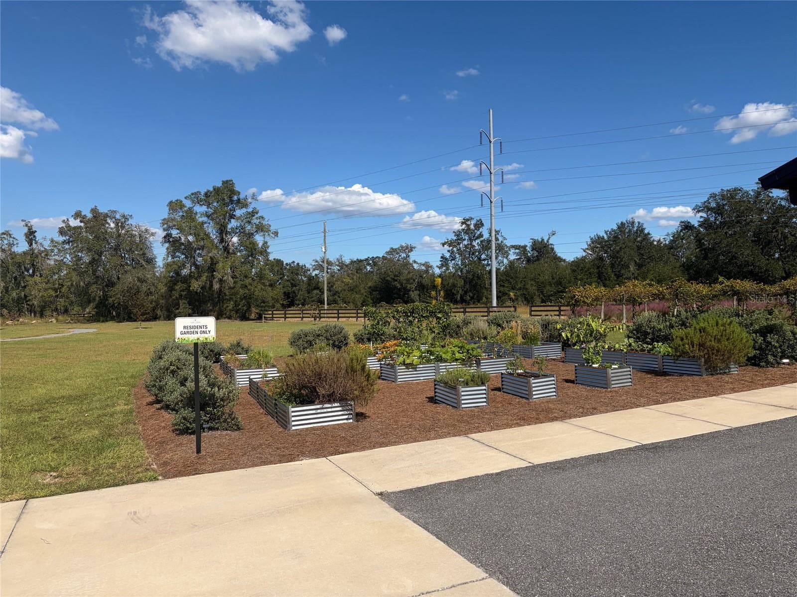 Community garden - 5890 SW 124TH WAY, ARCHER