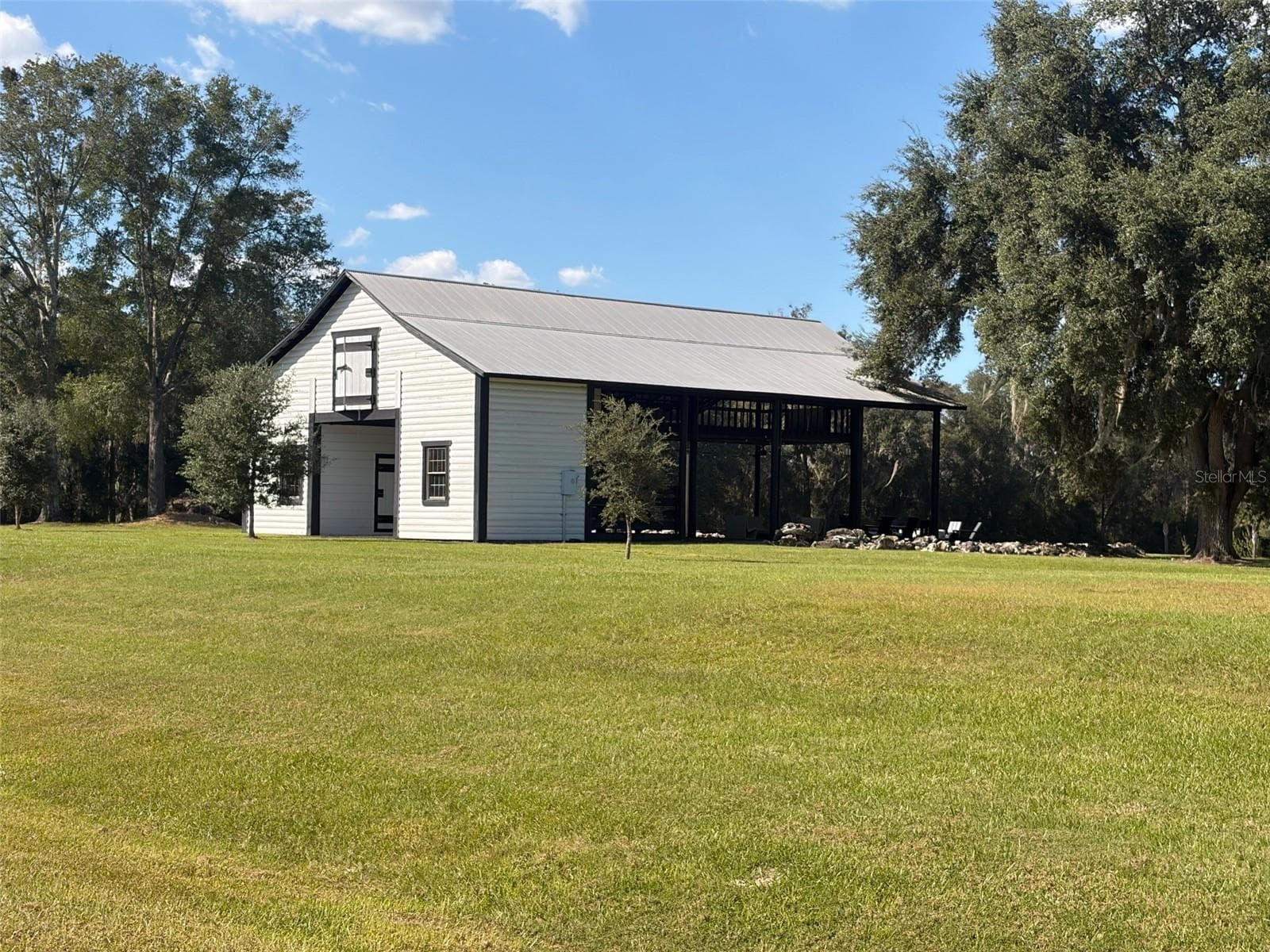 Community event Barn - 5890 SW 124TH WAY, ARCHER