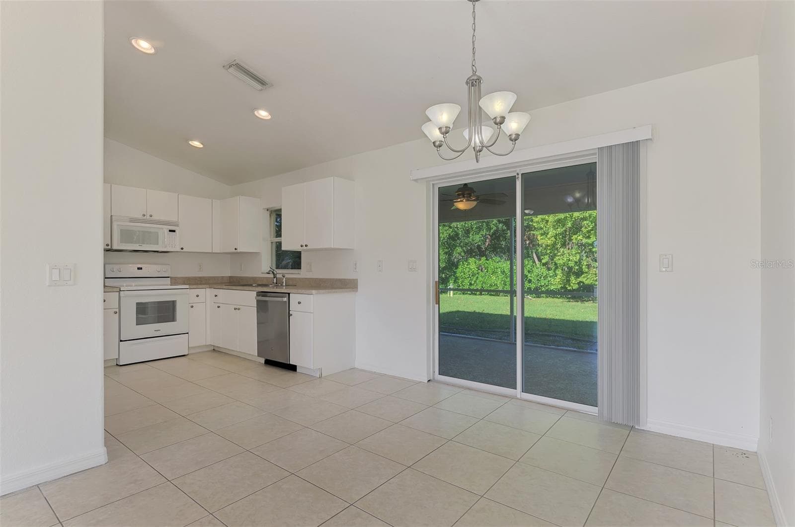 Single Family Residence at 3305 CIRCLEVILLE ST, NORTH PORT, photo 12 of 53