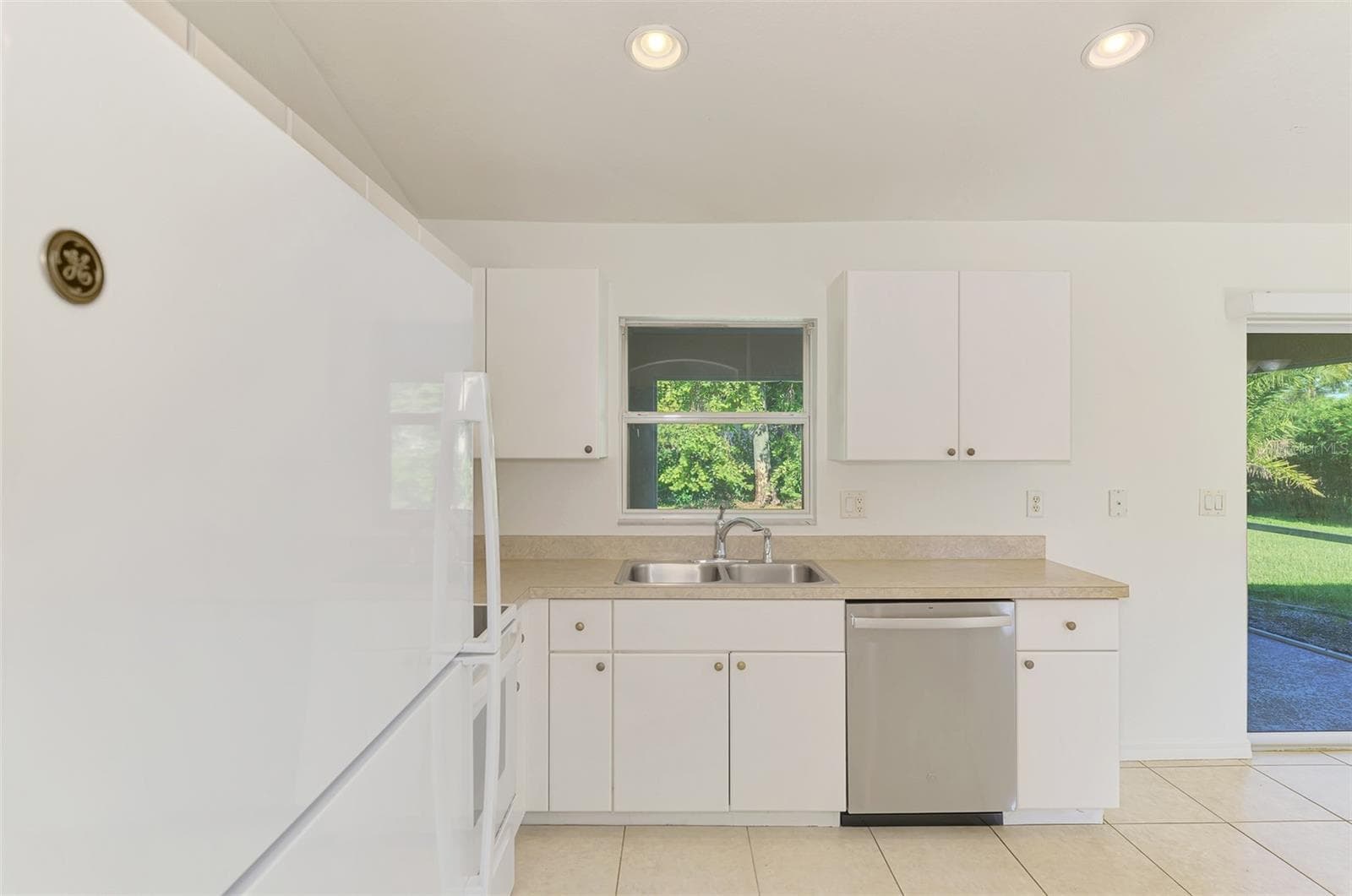 Single Family Residence at 3305 CIRCLEVILLE ST, NORTH PORT, photo 17 of 53