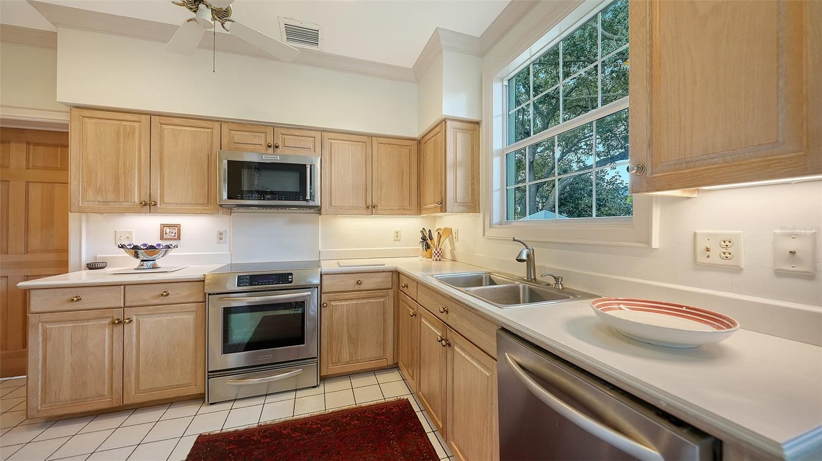 Wood Cabinetry & Stainless KITCHENAIDE Appliances - 227 SAINT JAMES PARK, OSPREY