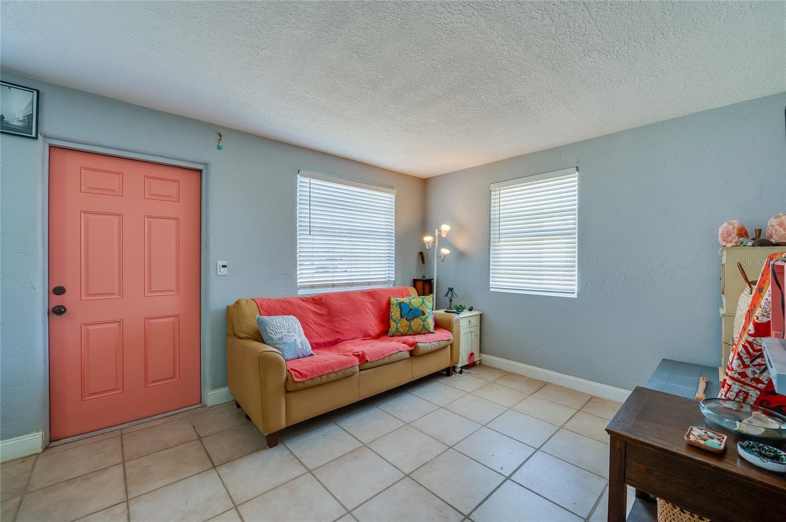 Single Family Residence at 34 RIVER DR, ORMOND BEACH, photo 2 of 39