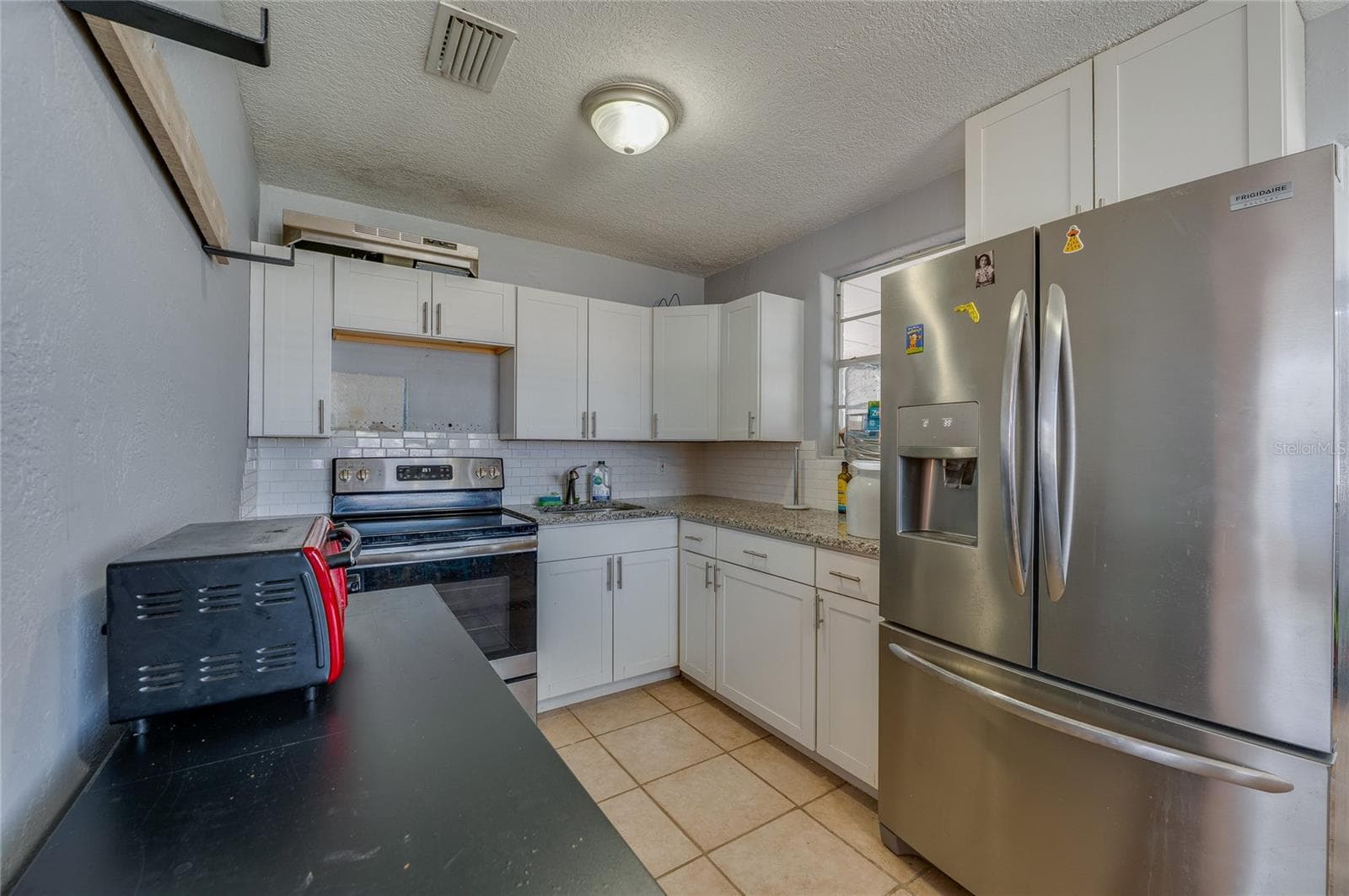 Single Family Residence at 34 RIVER DR, ORMOND BEACH, photo 6 of 39